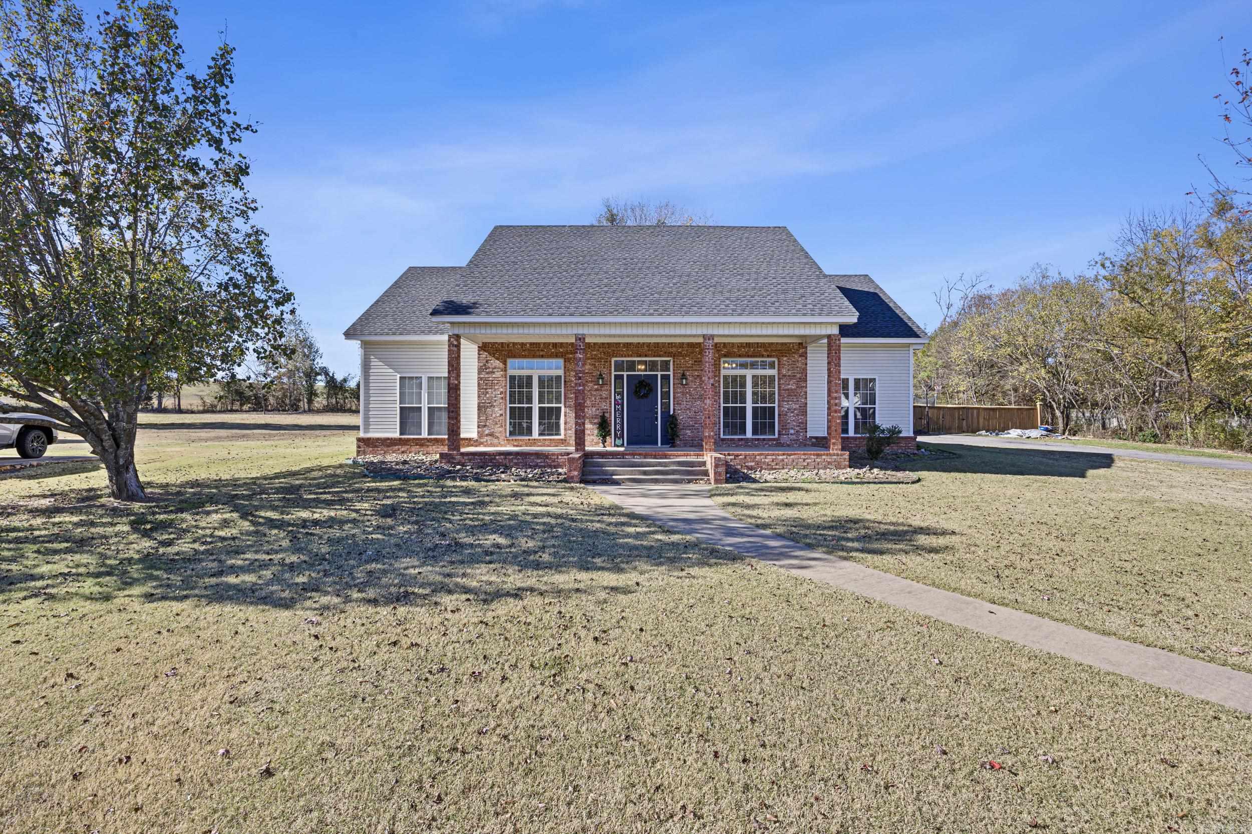 Cove Landing Real Estate Listings Main Image