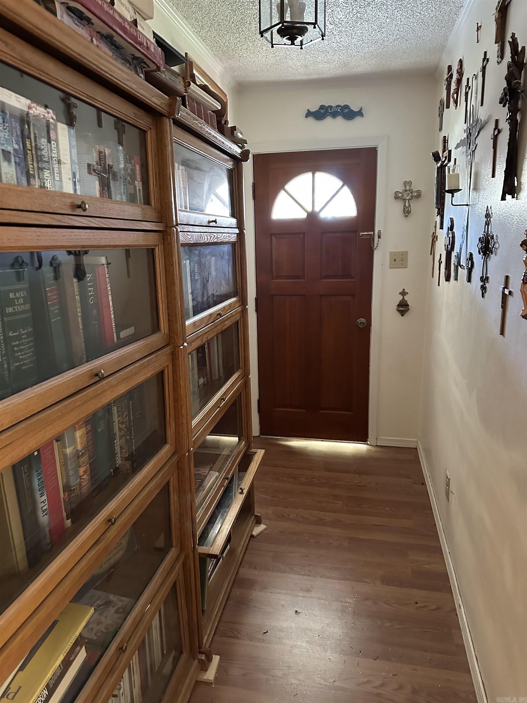 102 Douglas Drive Property Photo 3