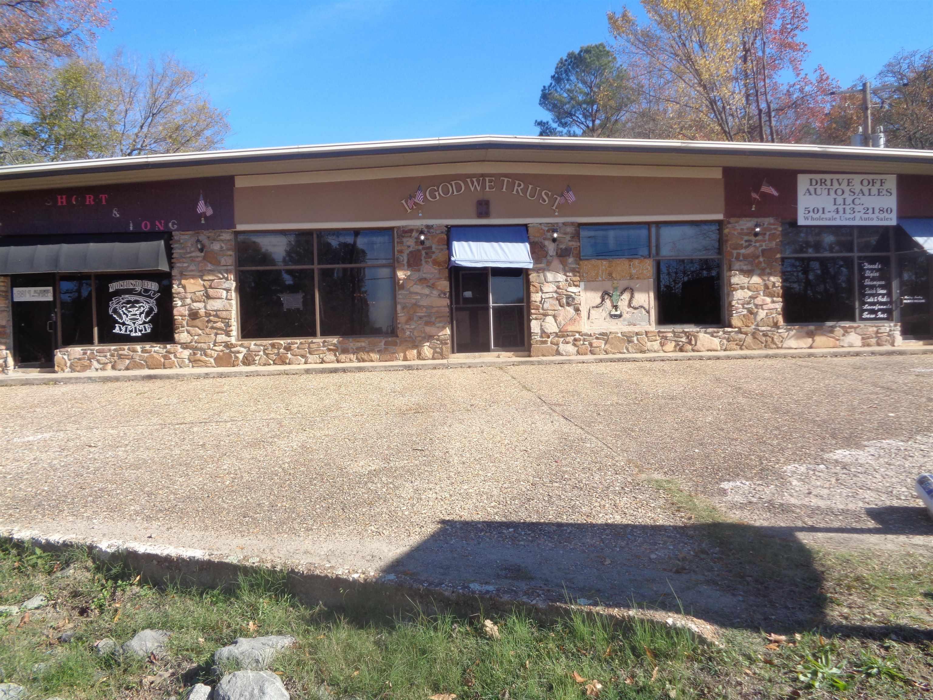 8819 Arch Street Pike Property Photo 1
