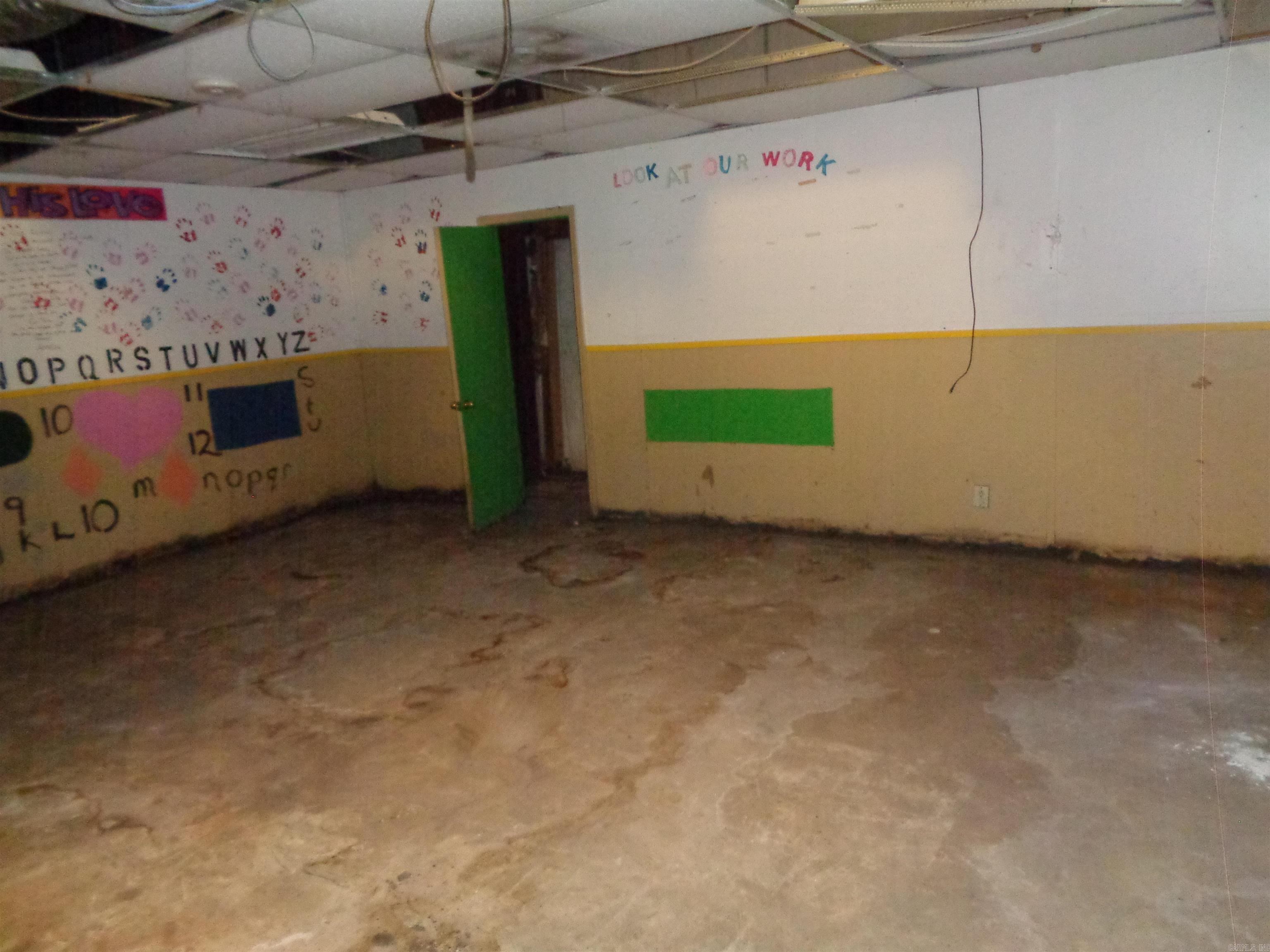 8819 Arch Street Pike Property Photo 35