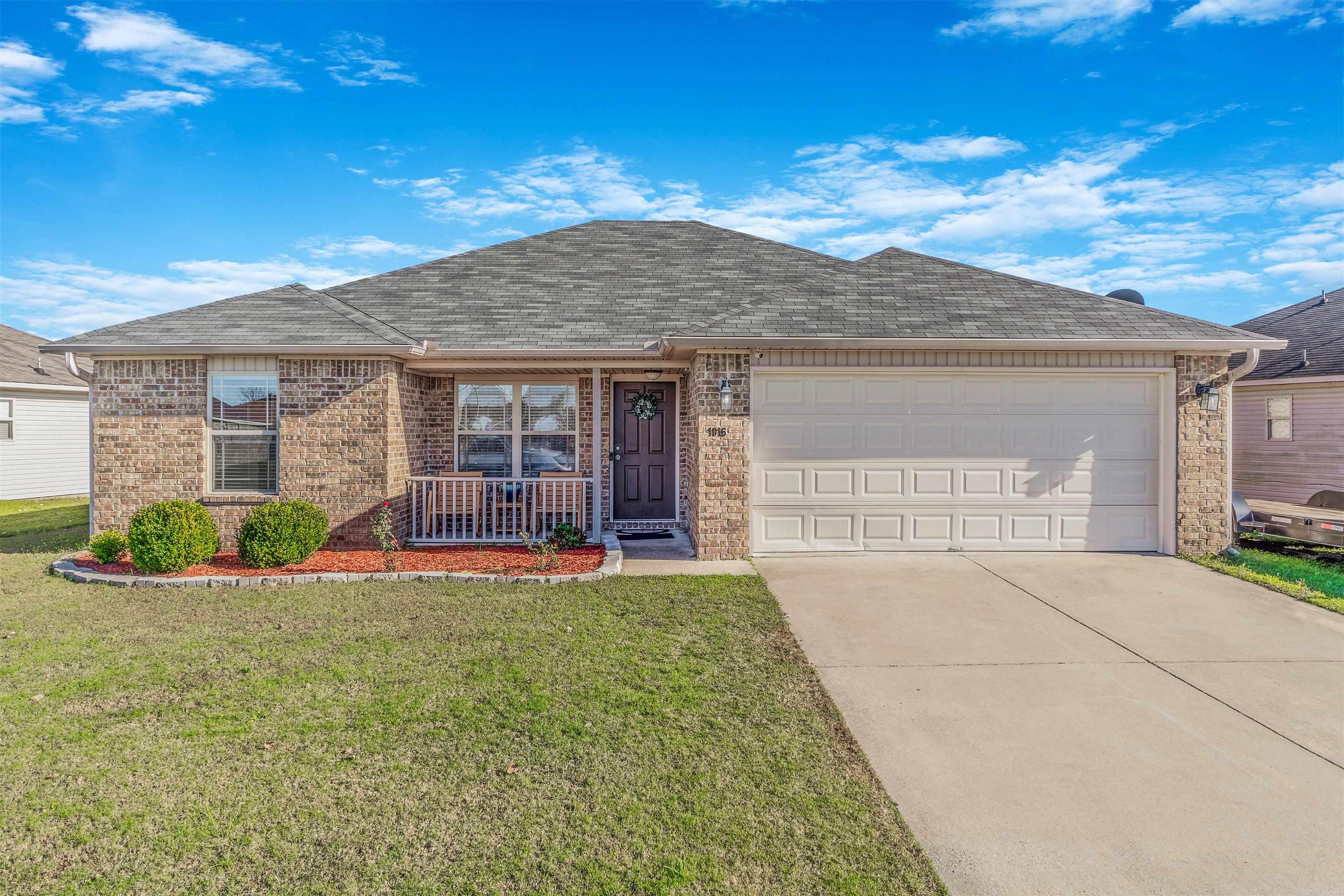 Faulkner Crossing Real Estate Listings Main Image