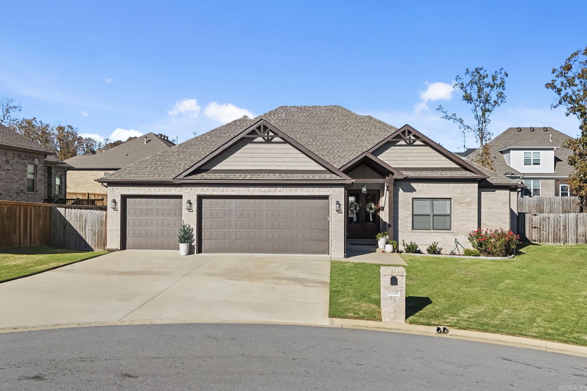 9308 Sunset Creek Cove Property Photo
