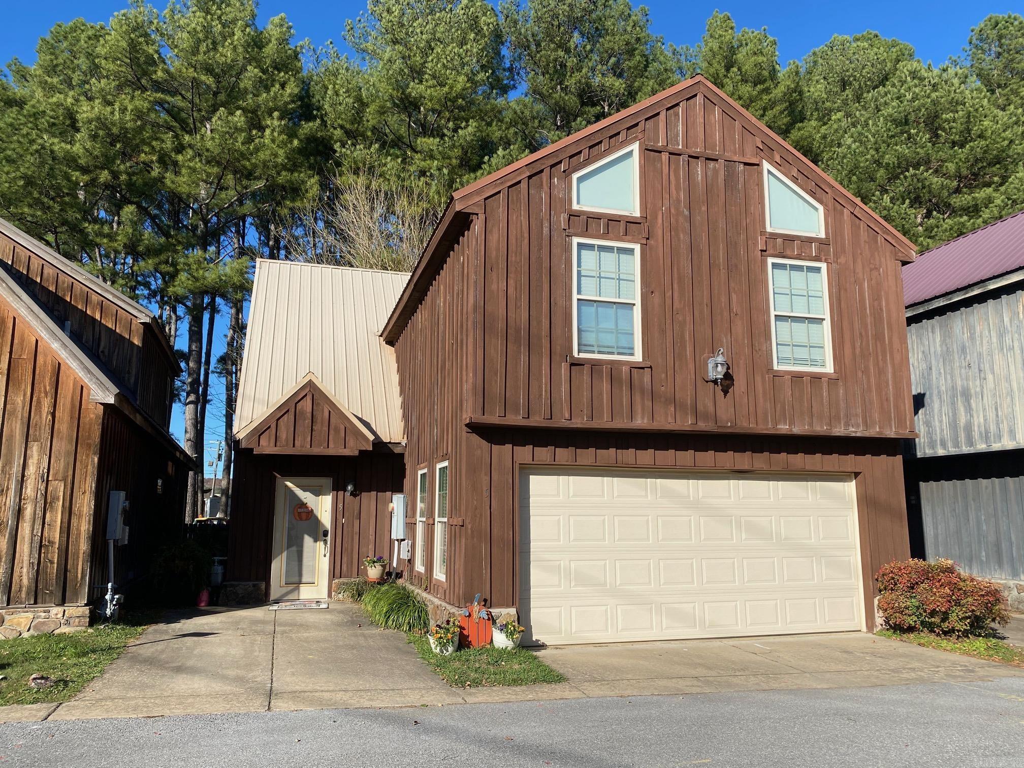 5 Jared Circle Property Photo 1