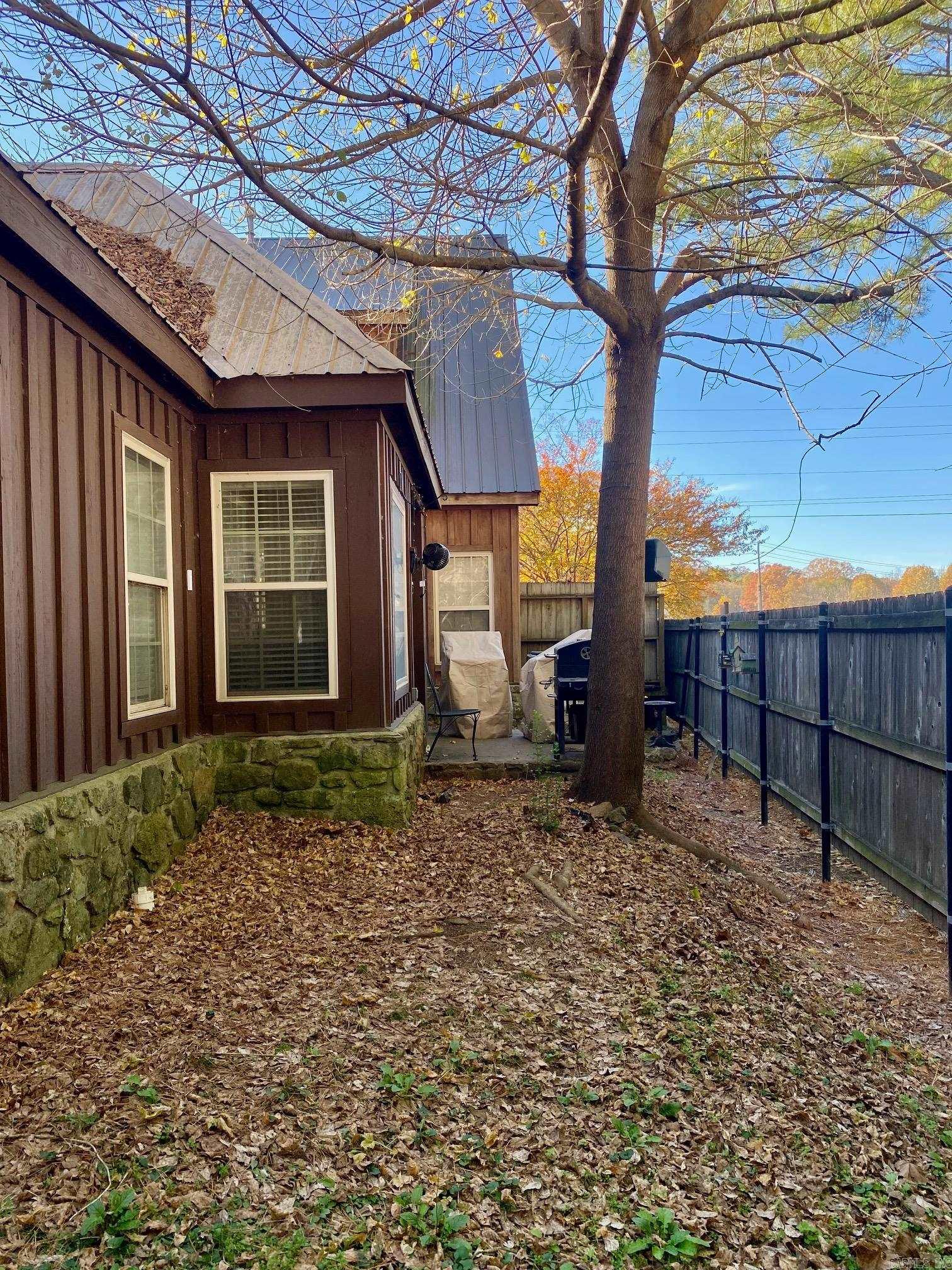 5 Jared Circle Property Photo 4