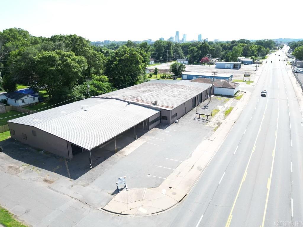 2222 E Broadway Street Property Photo 13