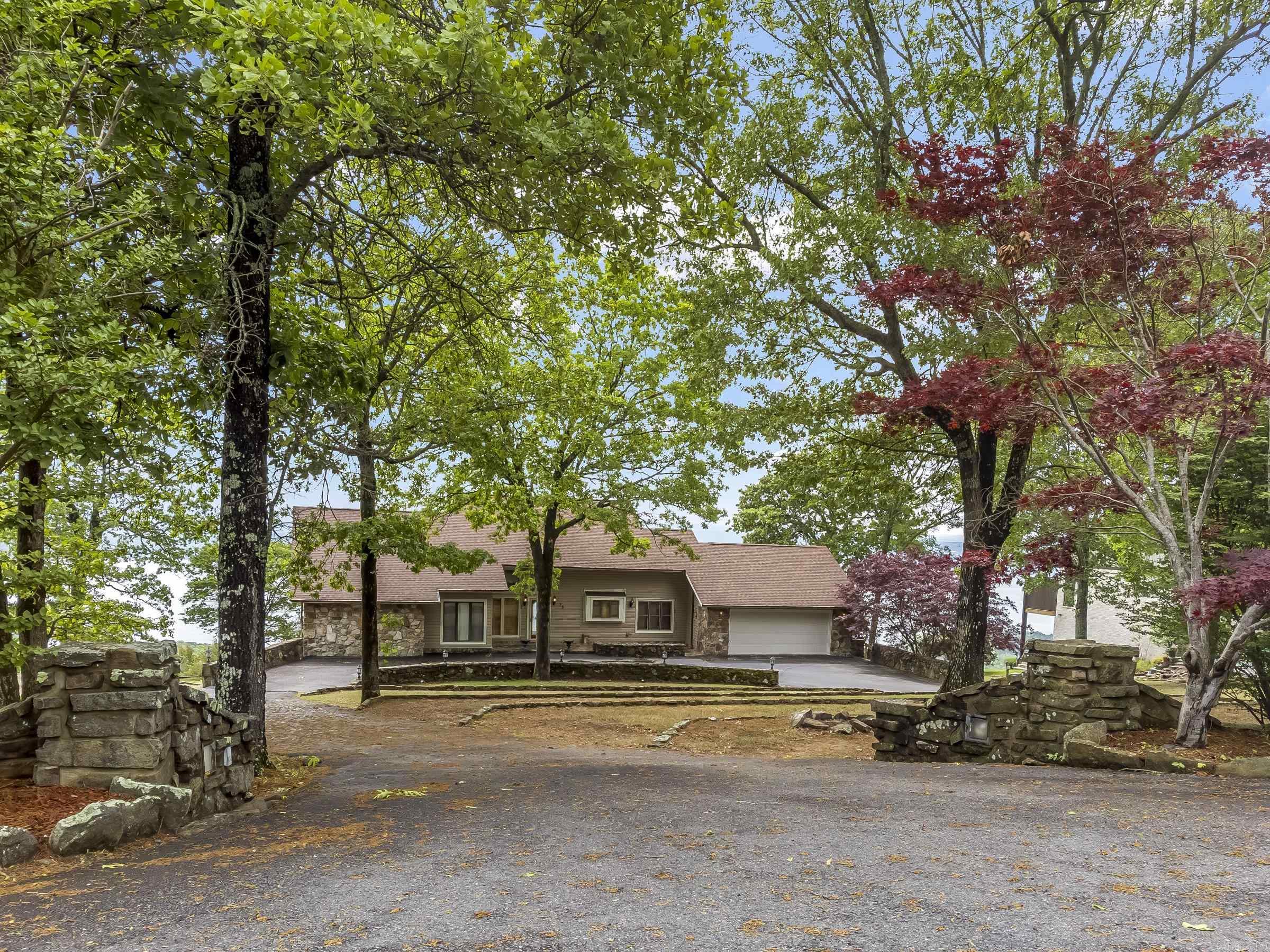 75 E Bluff Drive Property Photo
