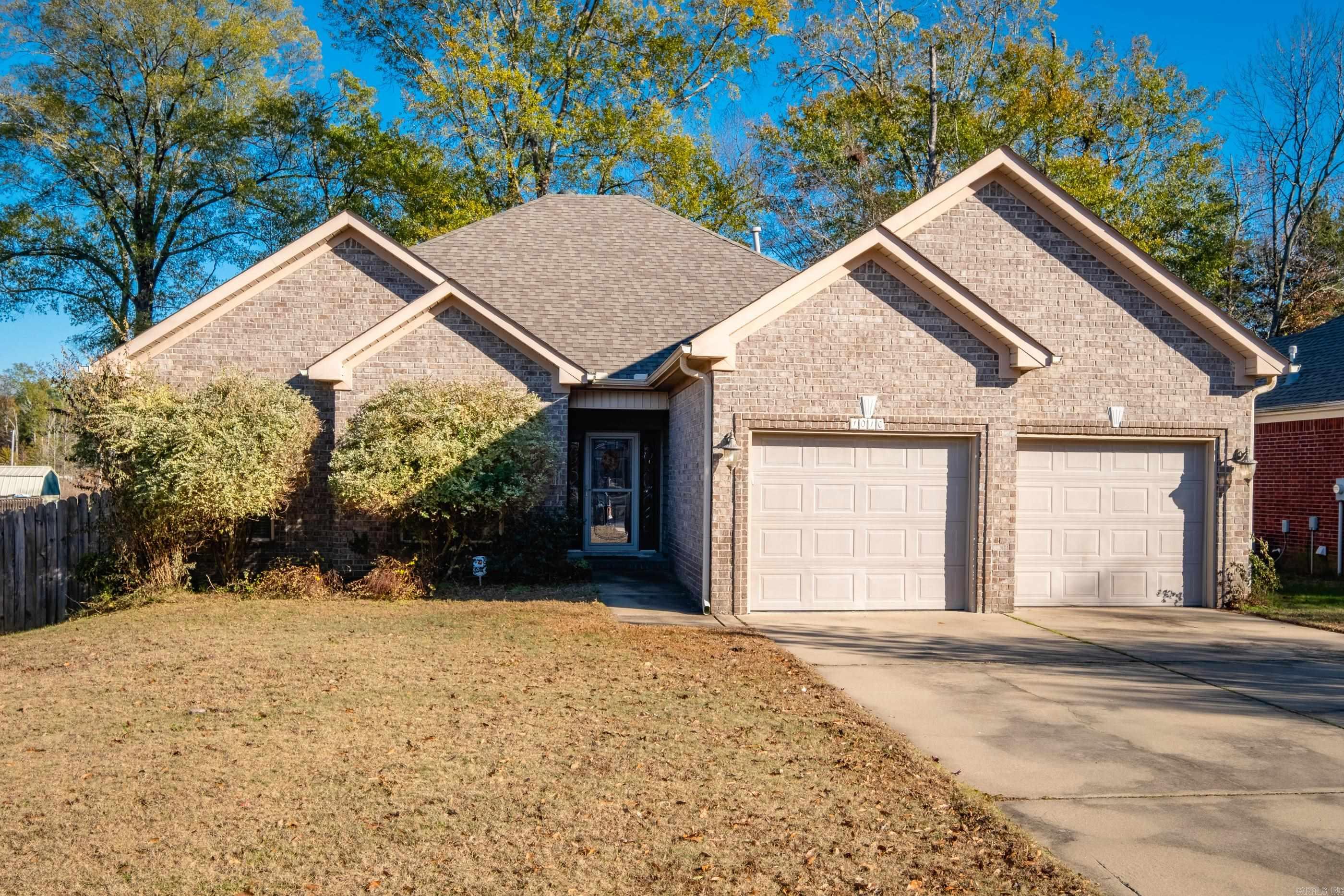 Club Creek Real Estate Listings Main Image