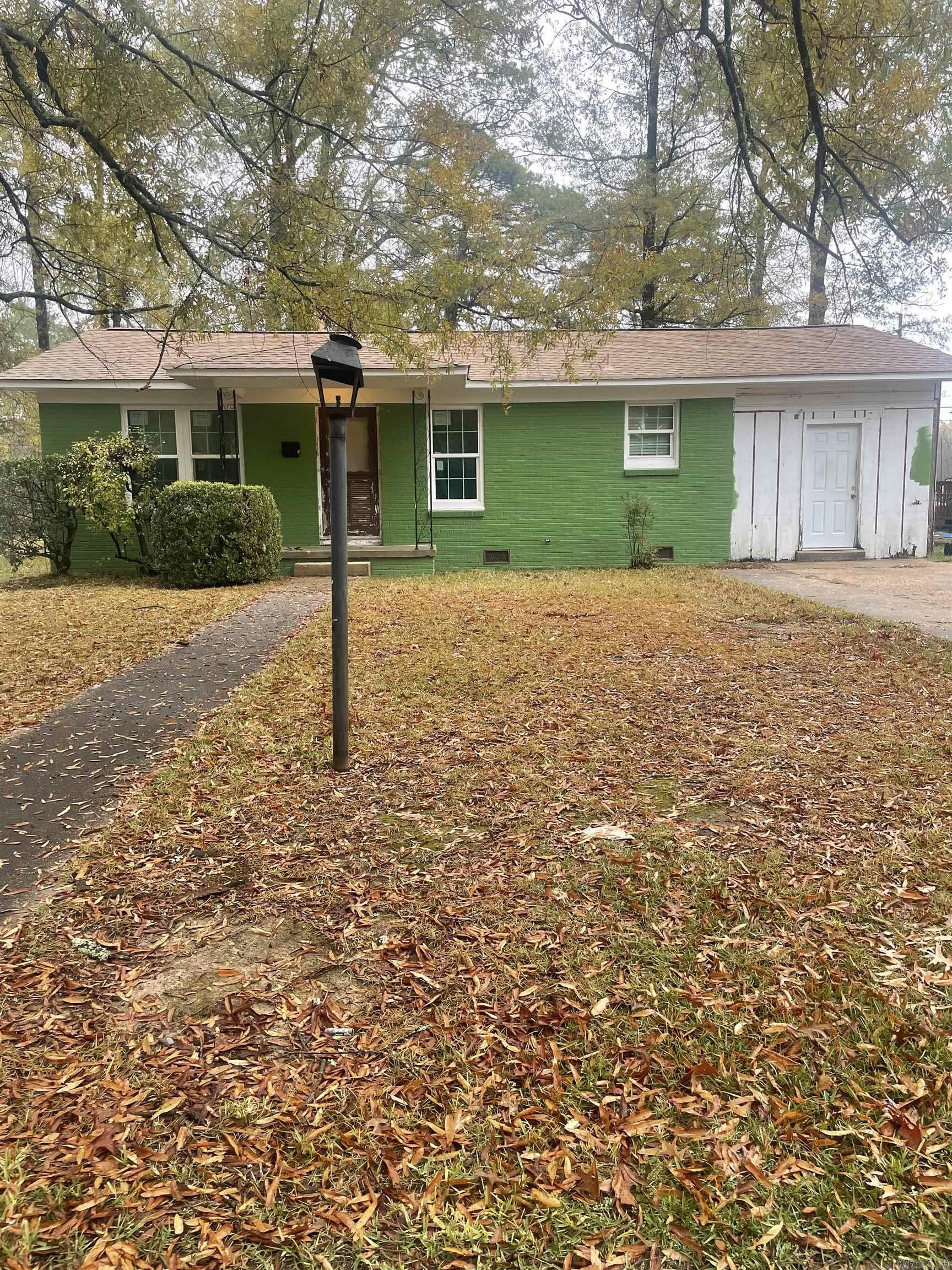Ellis Real Estate Listings Main Image