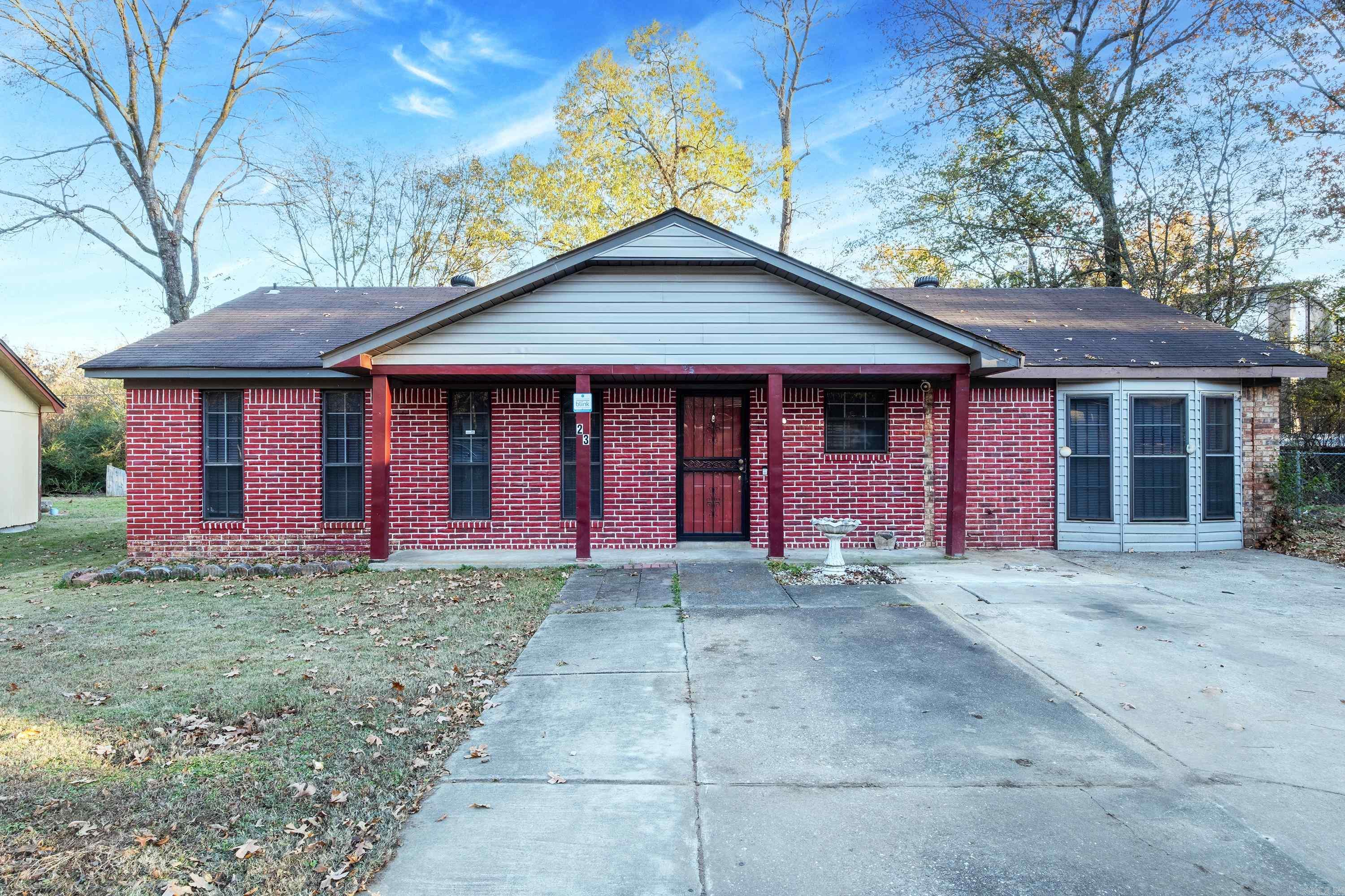 Applegate Real Estate Listings Main Image