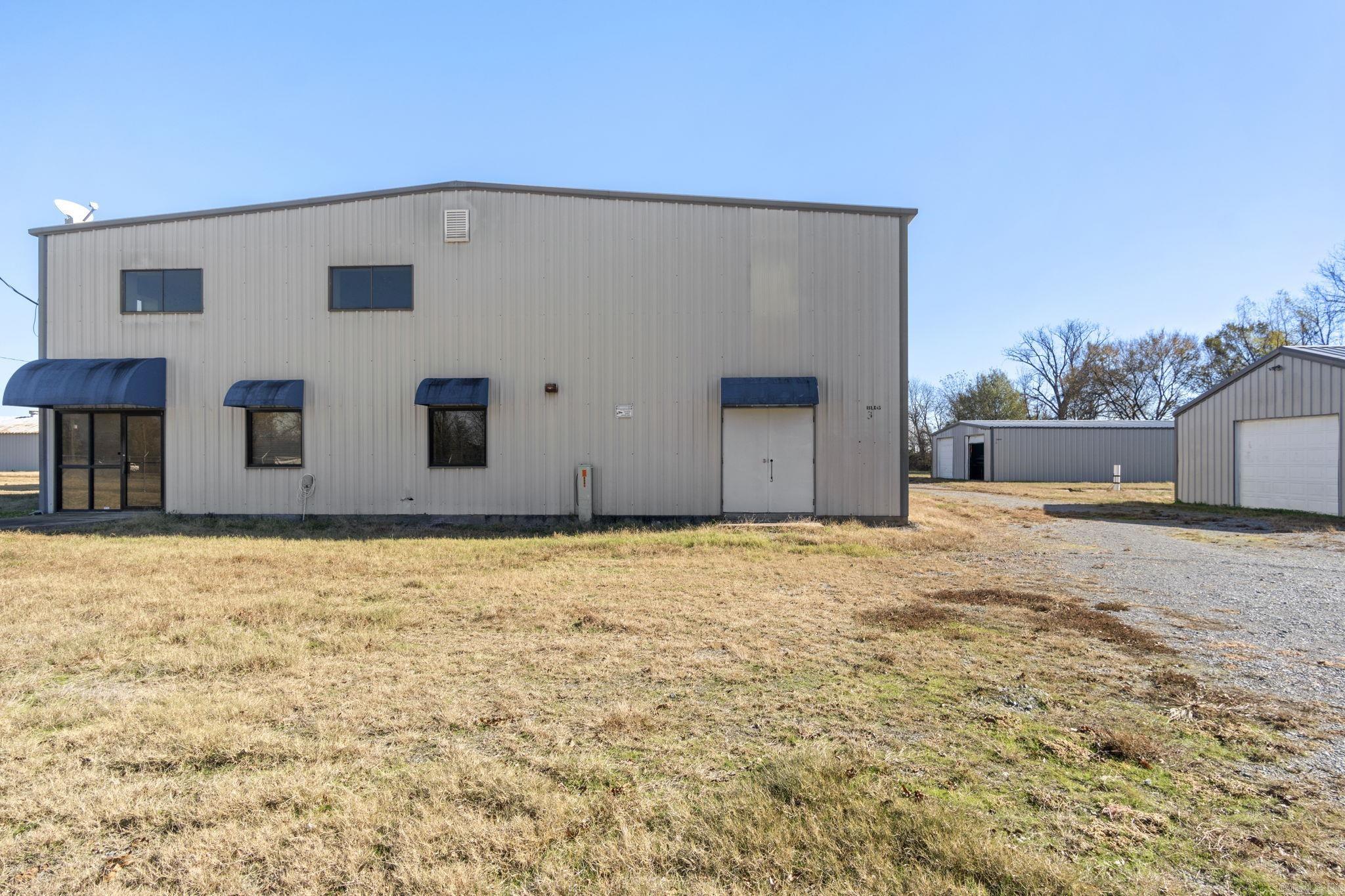 3306 Walkers Corner Property Photo 2