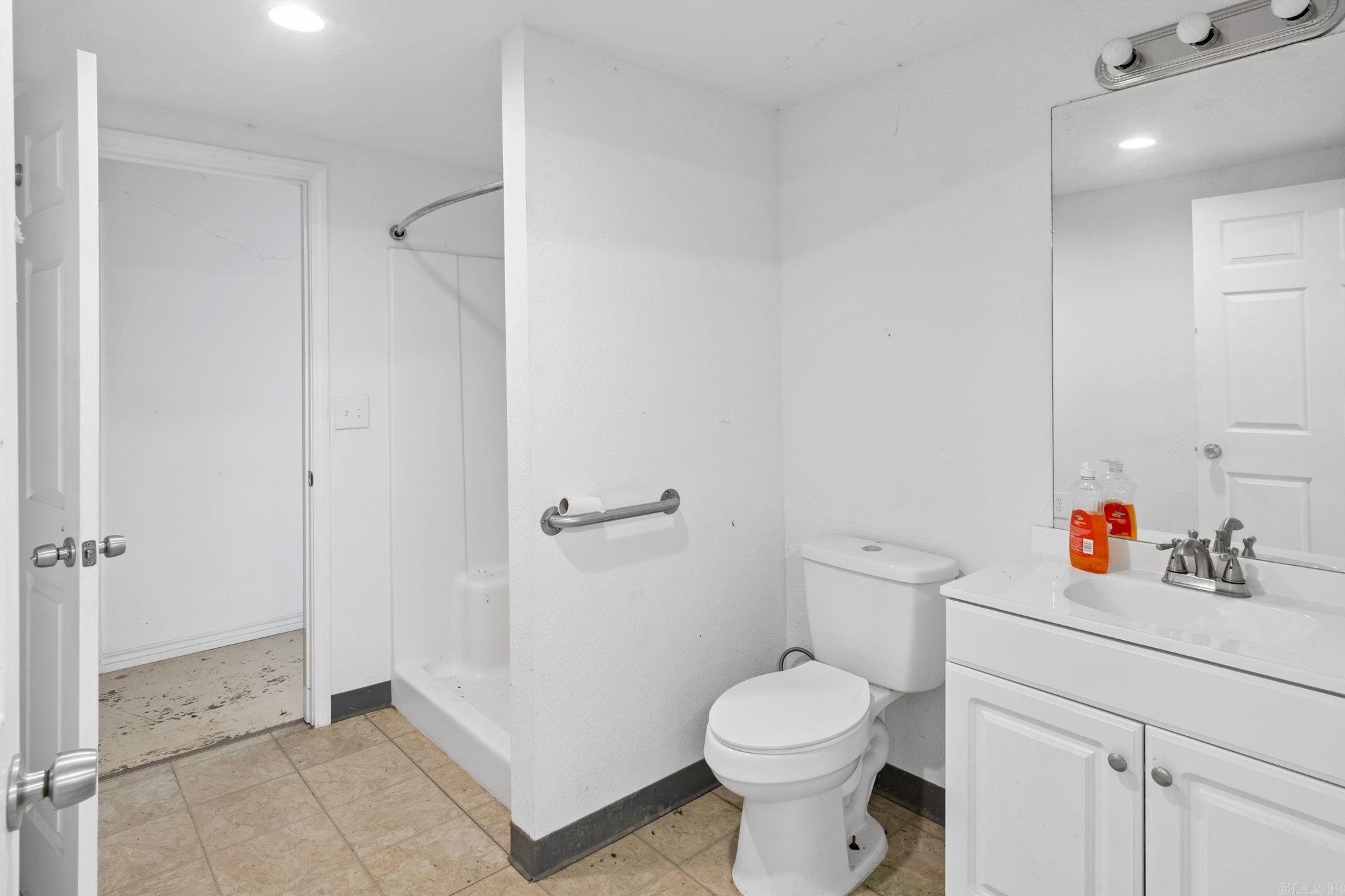 3306 Walkers Corner Property Photo 8