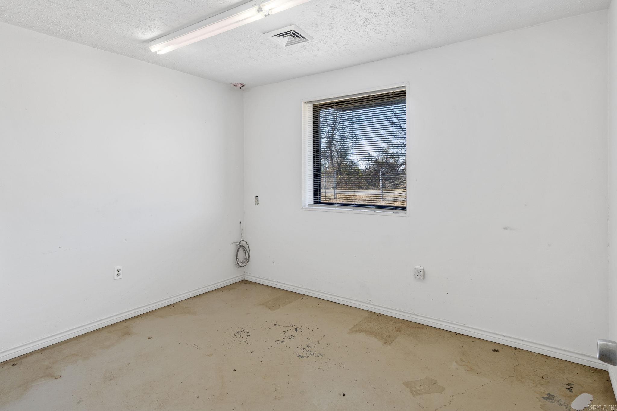 3306 Walkers Corner Property Photo 10