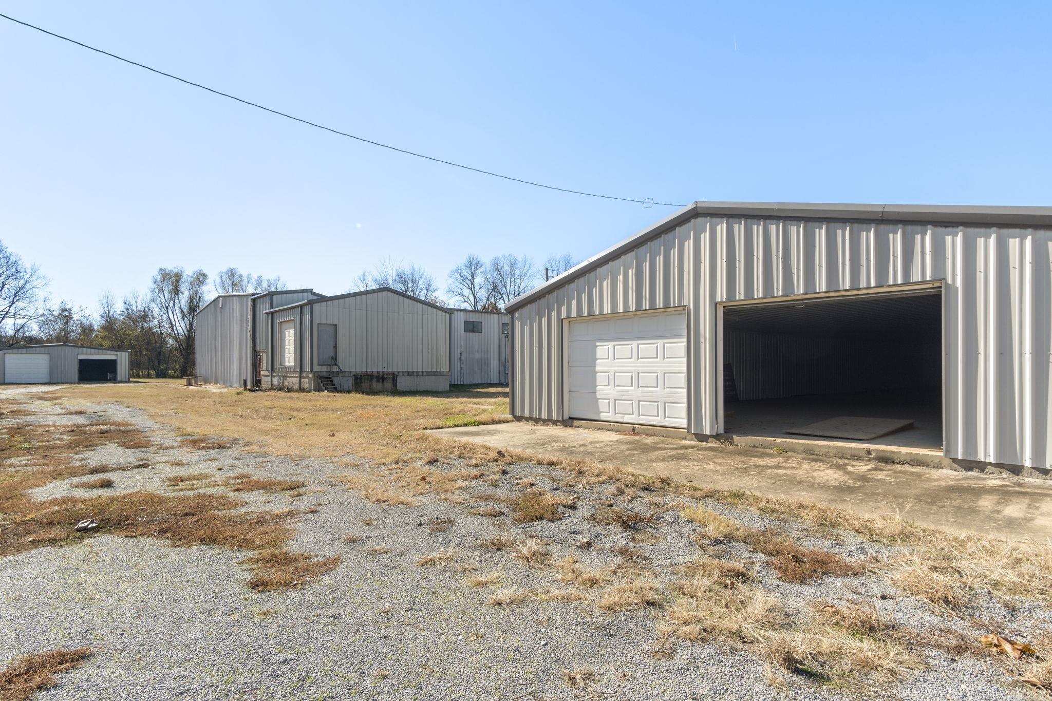 3306 Walkers Corner Property Photo 20