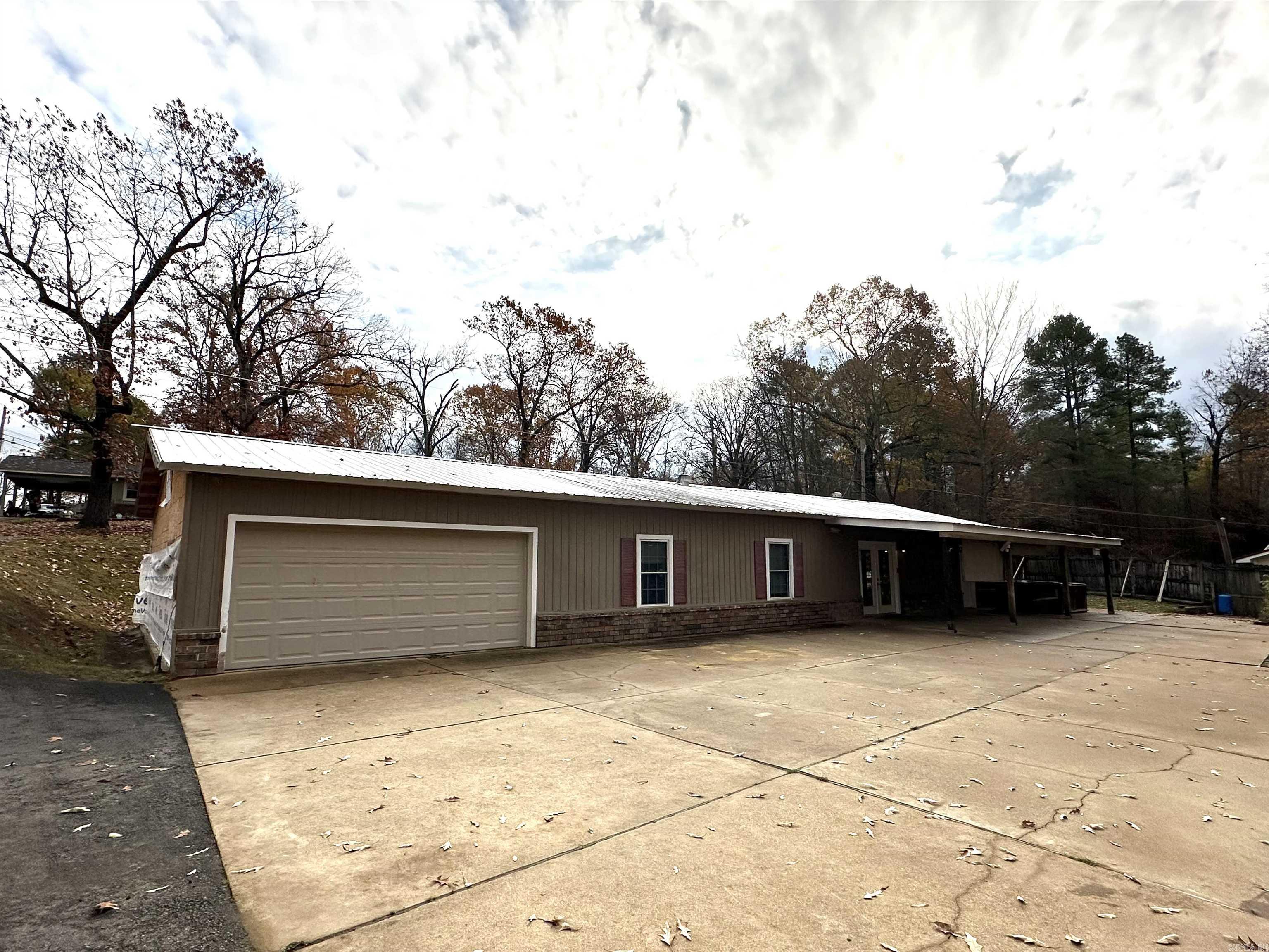315 Cadillac Pt Point Property Photo 1