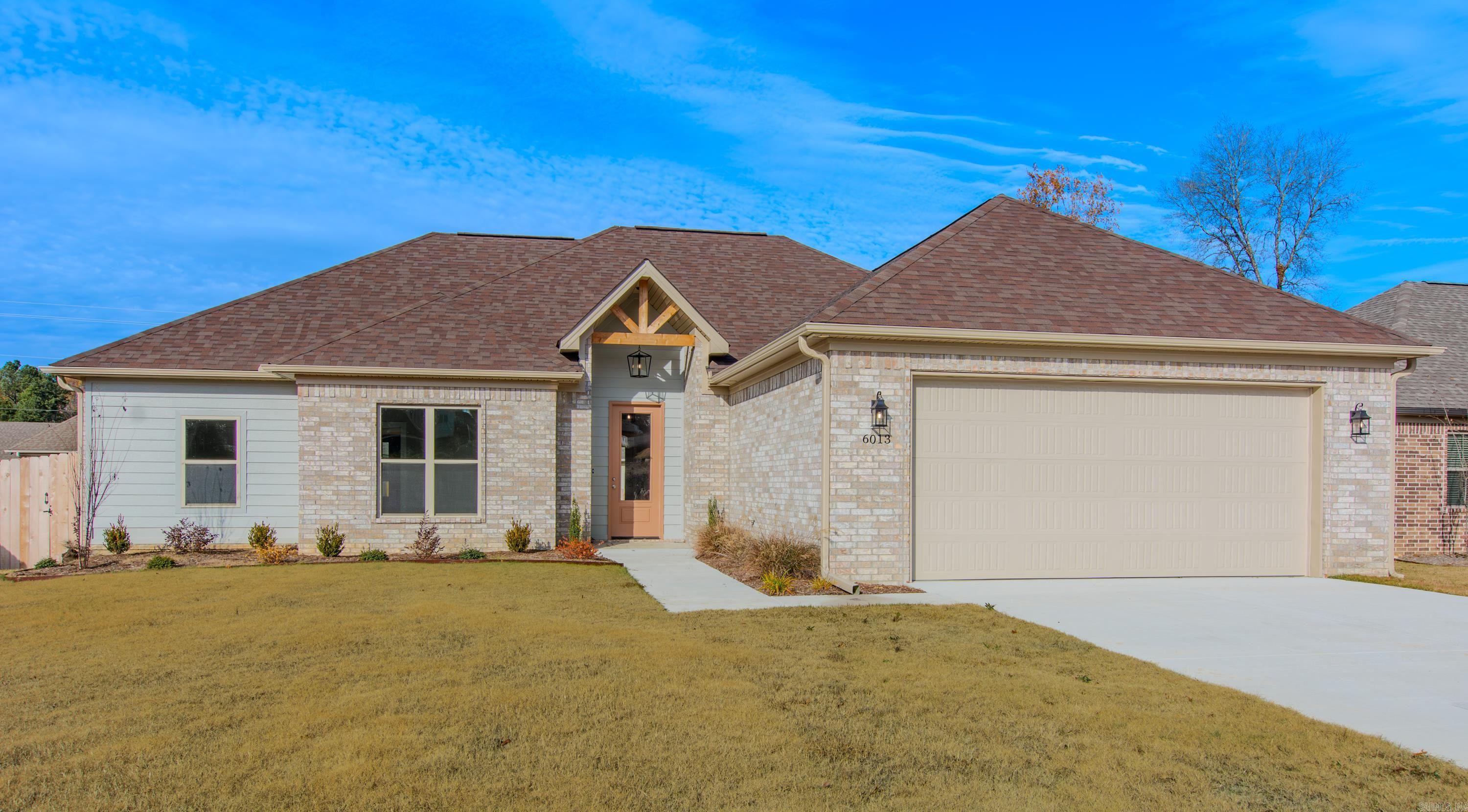 6013 Springwood Circle Property Photo