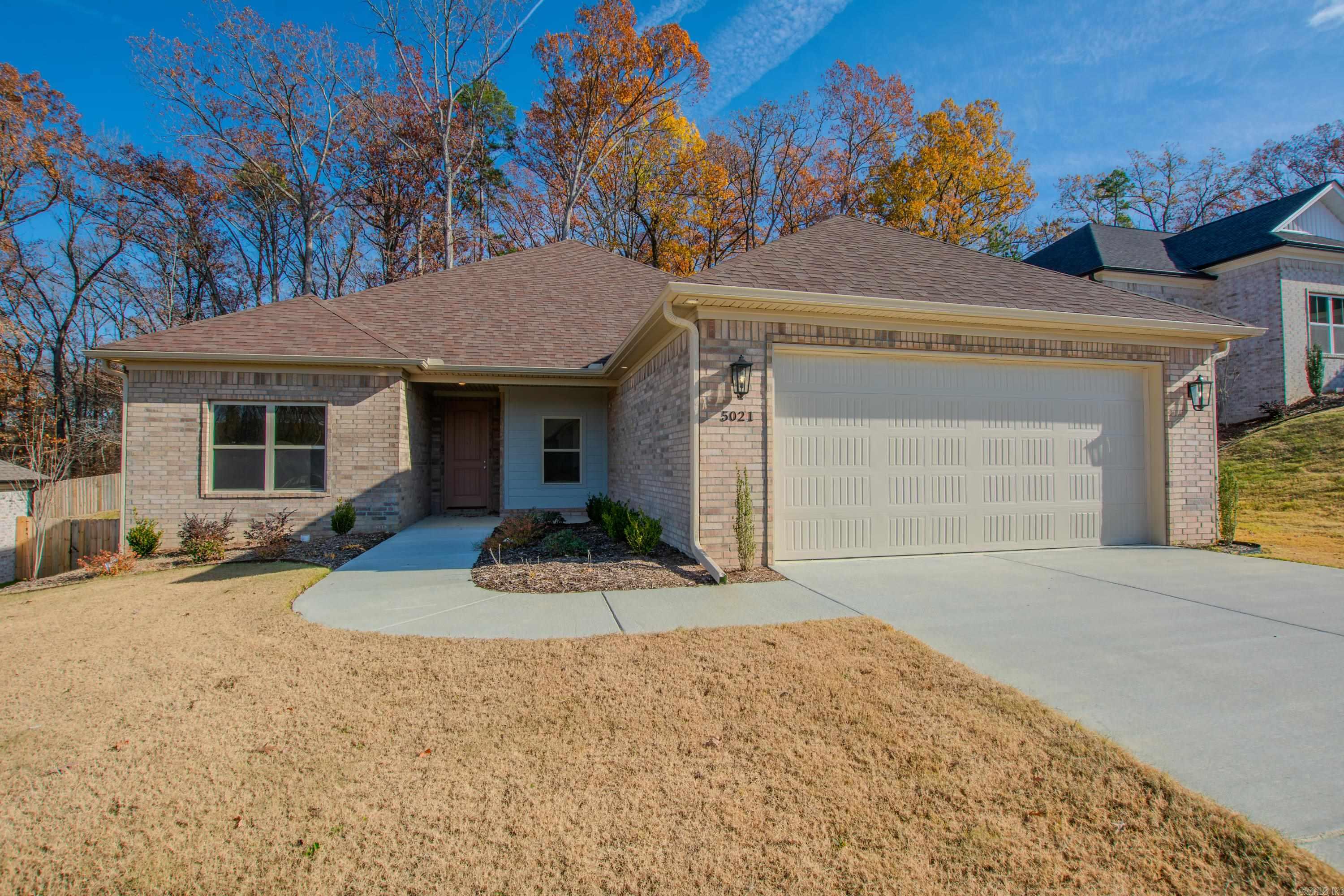 5021 Springwood Circle Property Photo