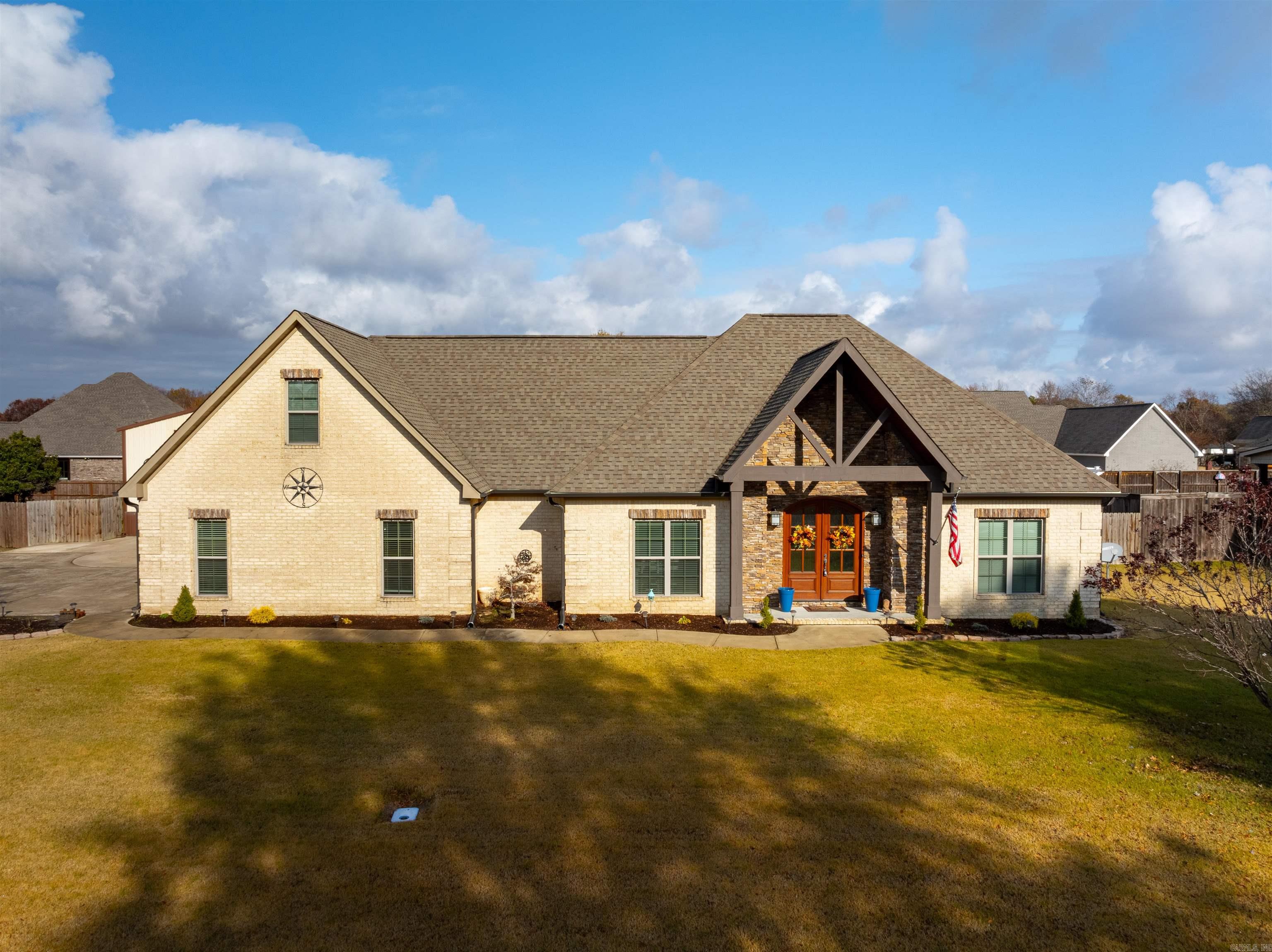 Country Club Estates Real Estate Listings Main Image