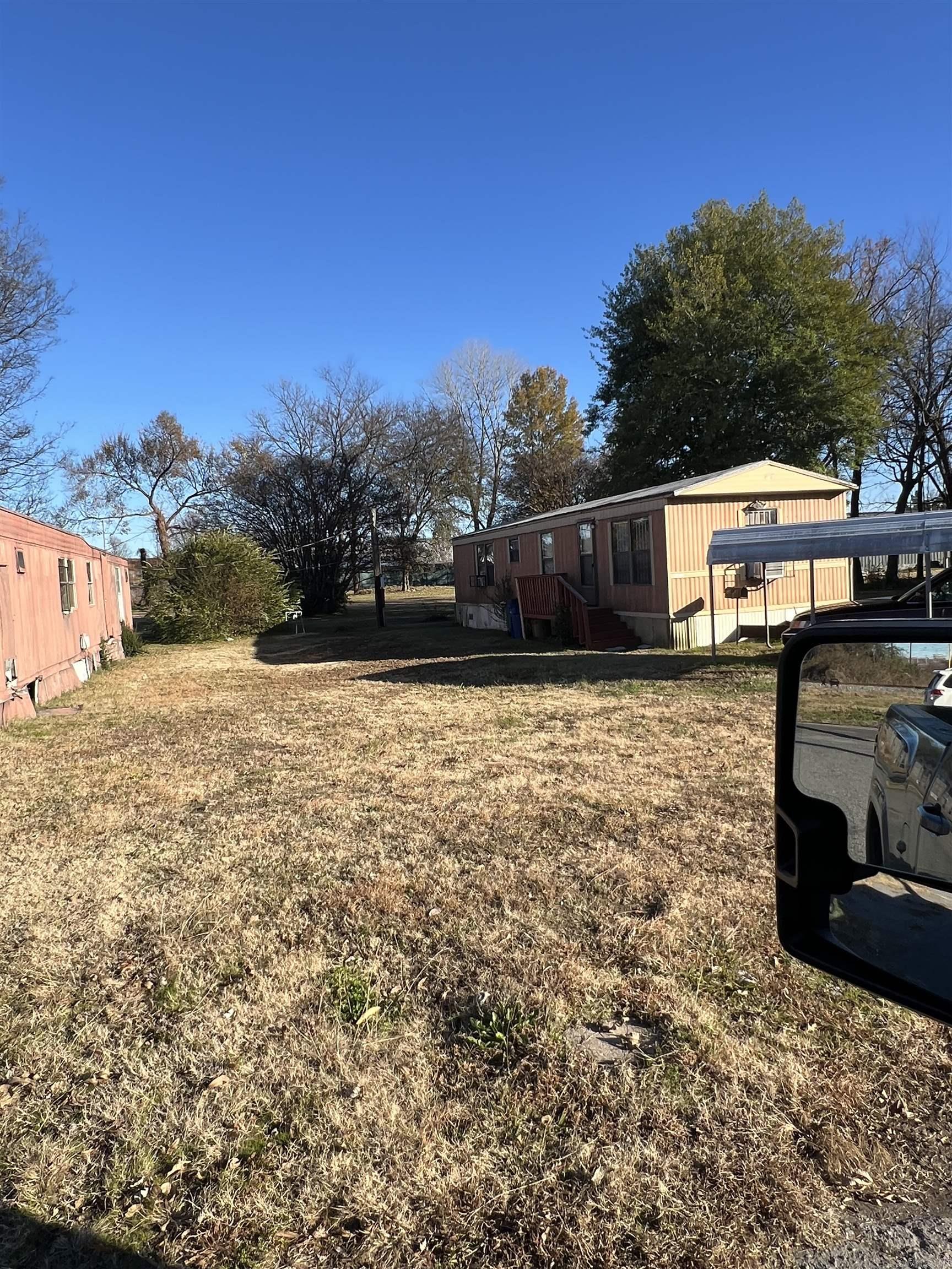 3001 E Broadway St Property Photo 4