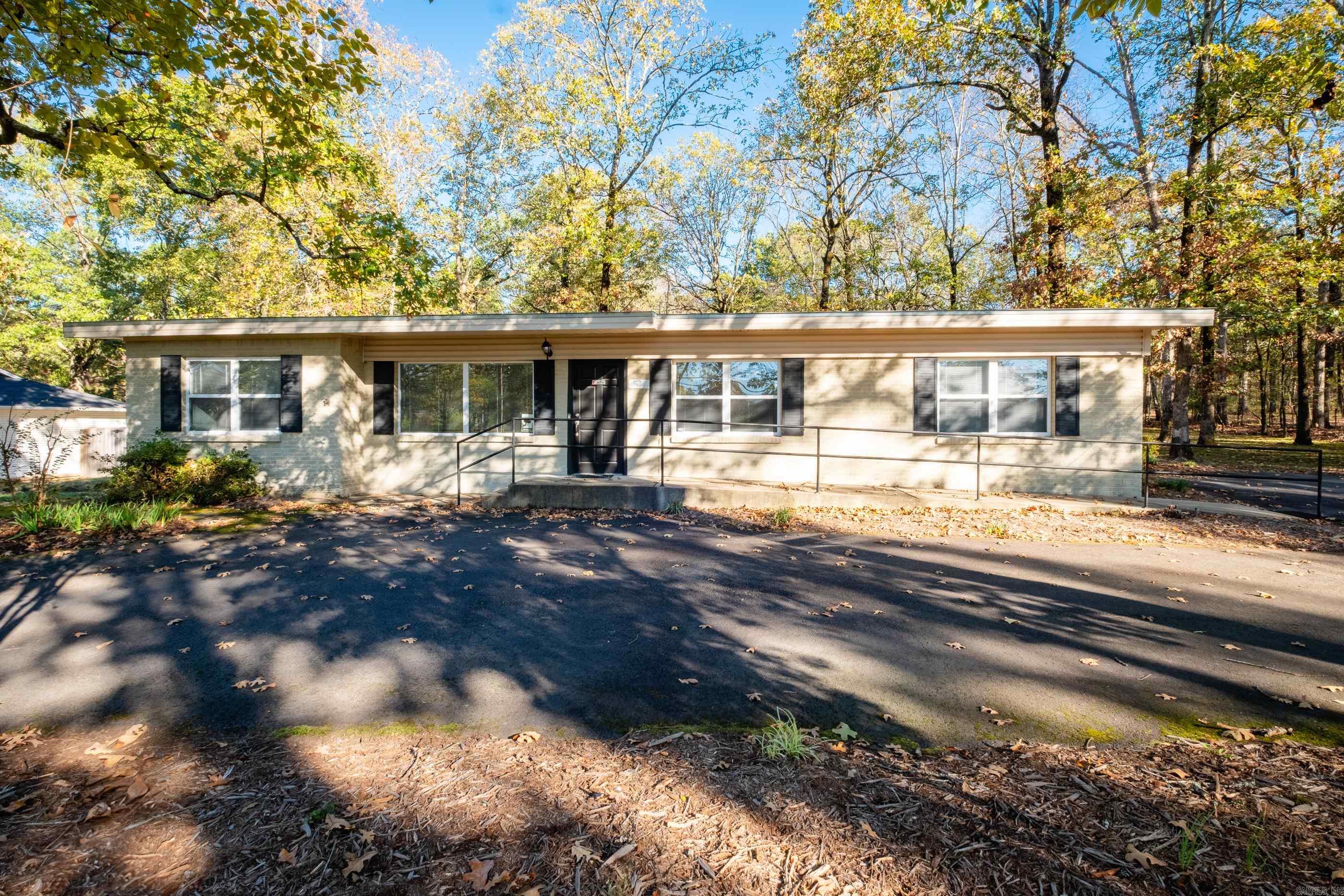 Asbury Acres Real Estate Listings Main Image