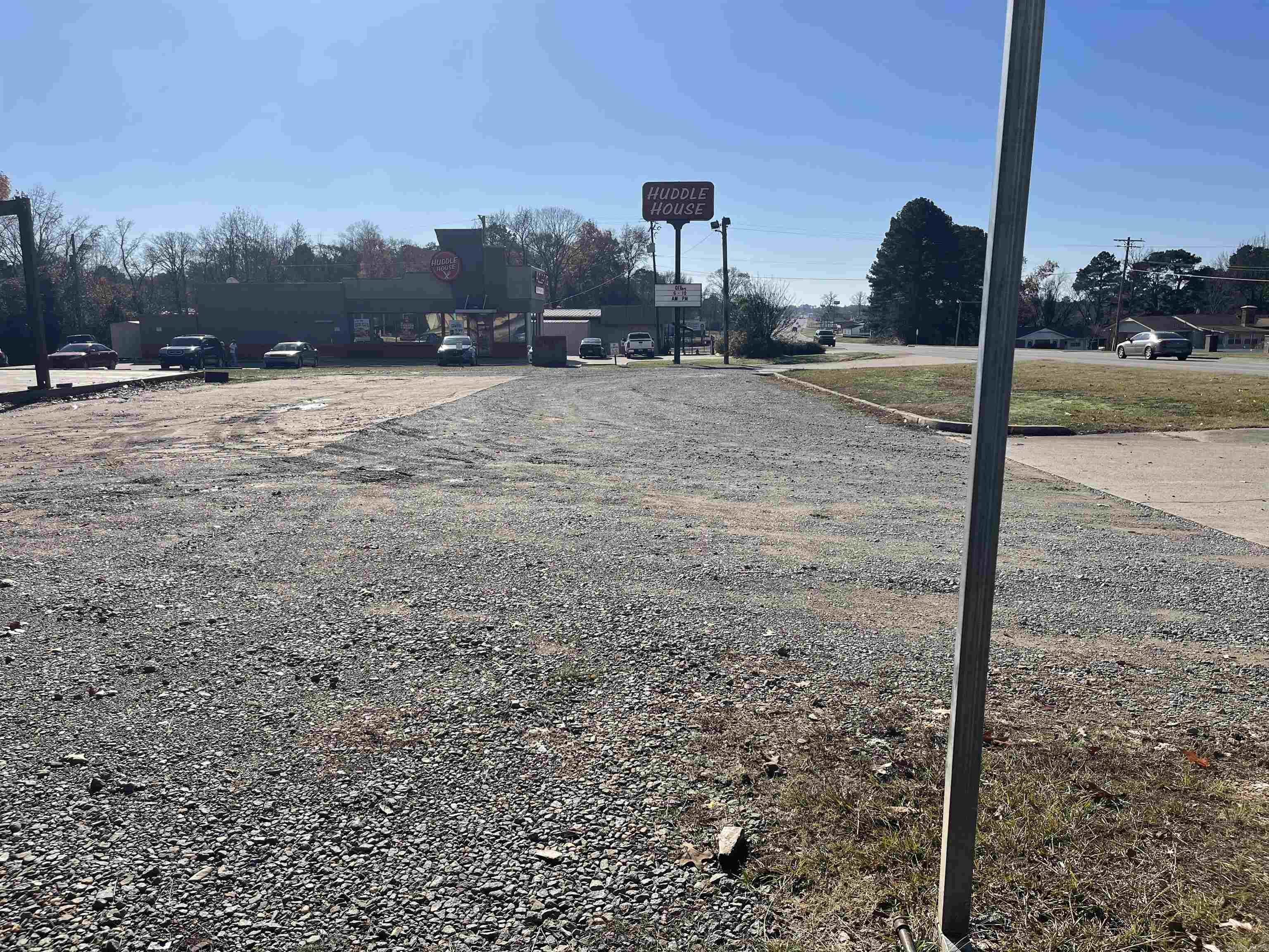 922 N Highway 425 Property Photo 3