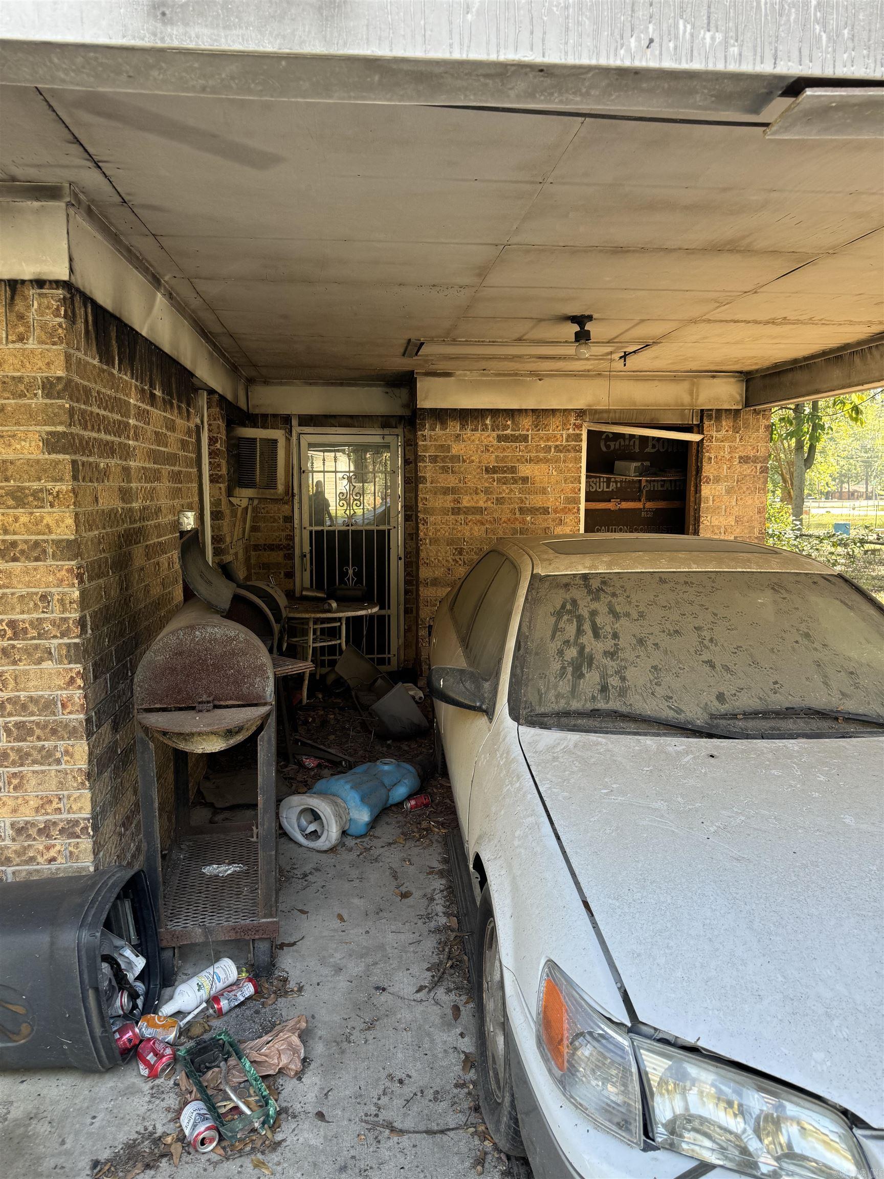 5812 Windham Property Photo 8