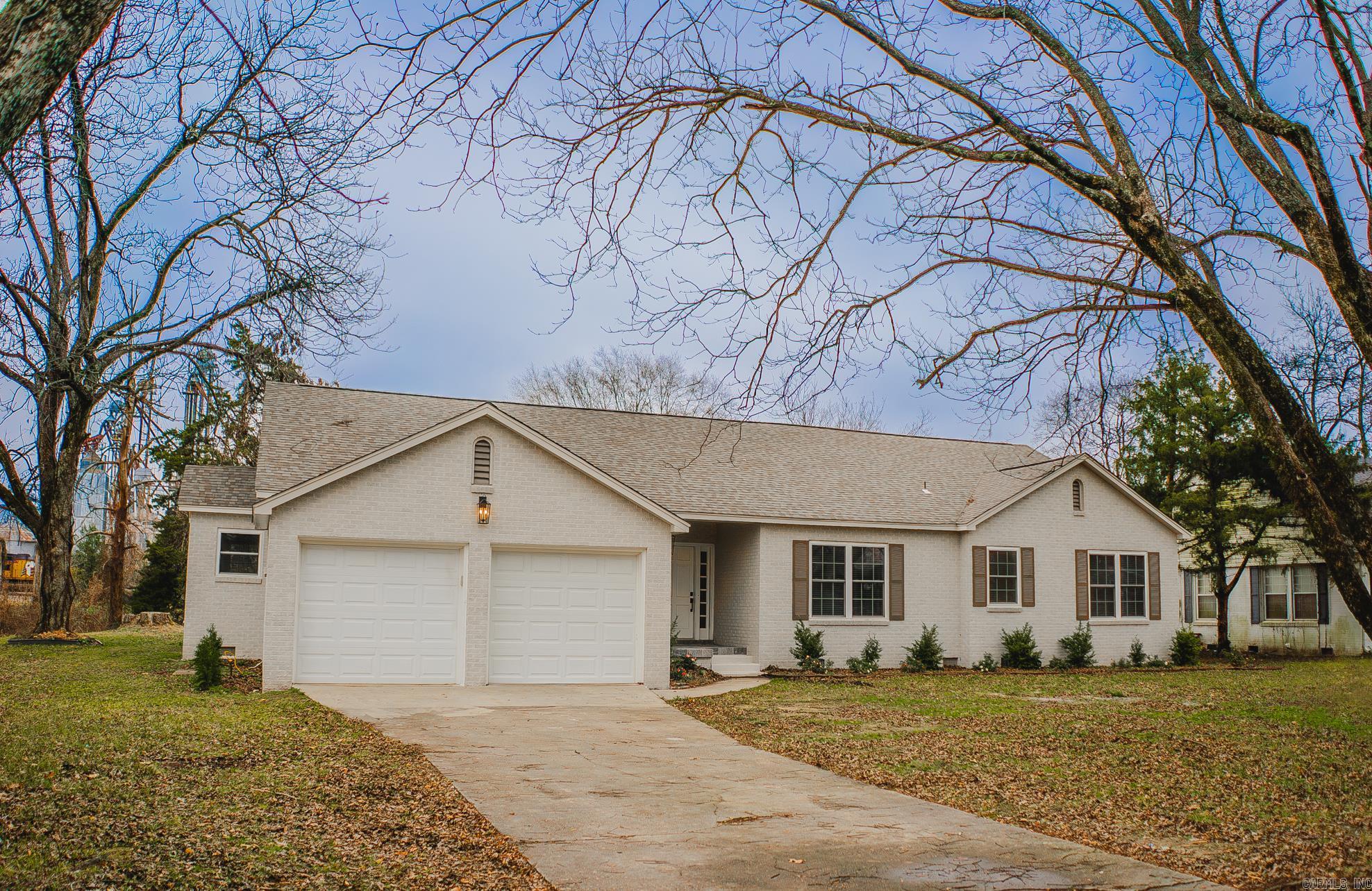 6 Wolfe Drive Property Photo 1
