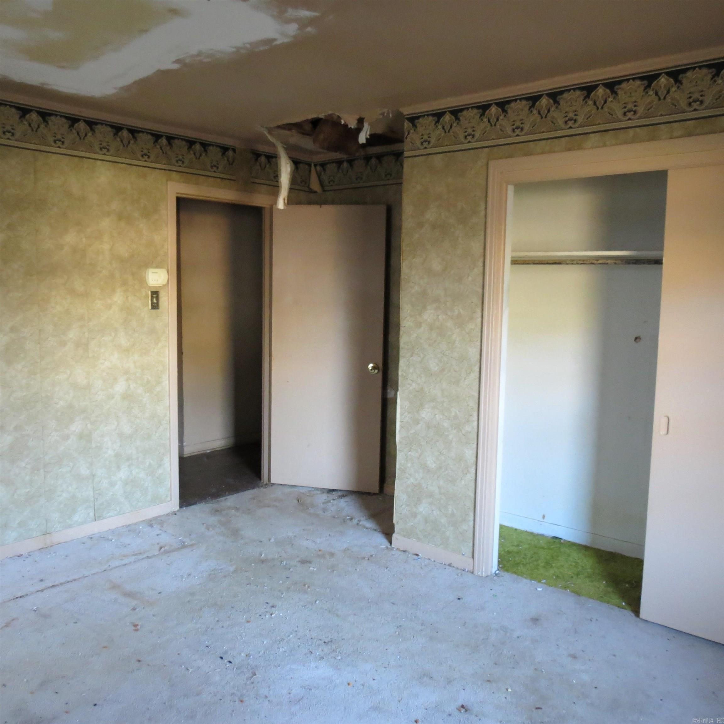 24045798 Property Photo 7