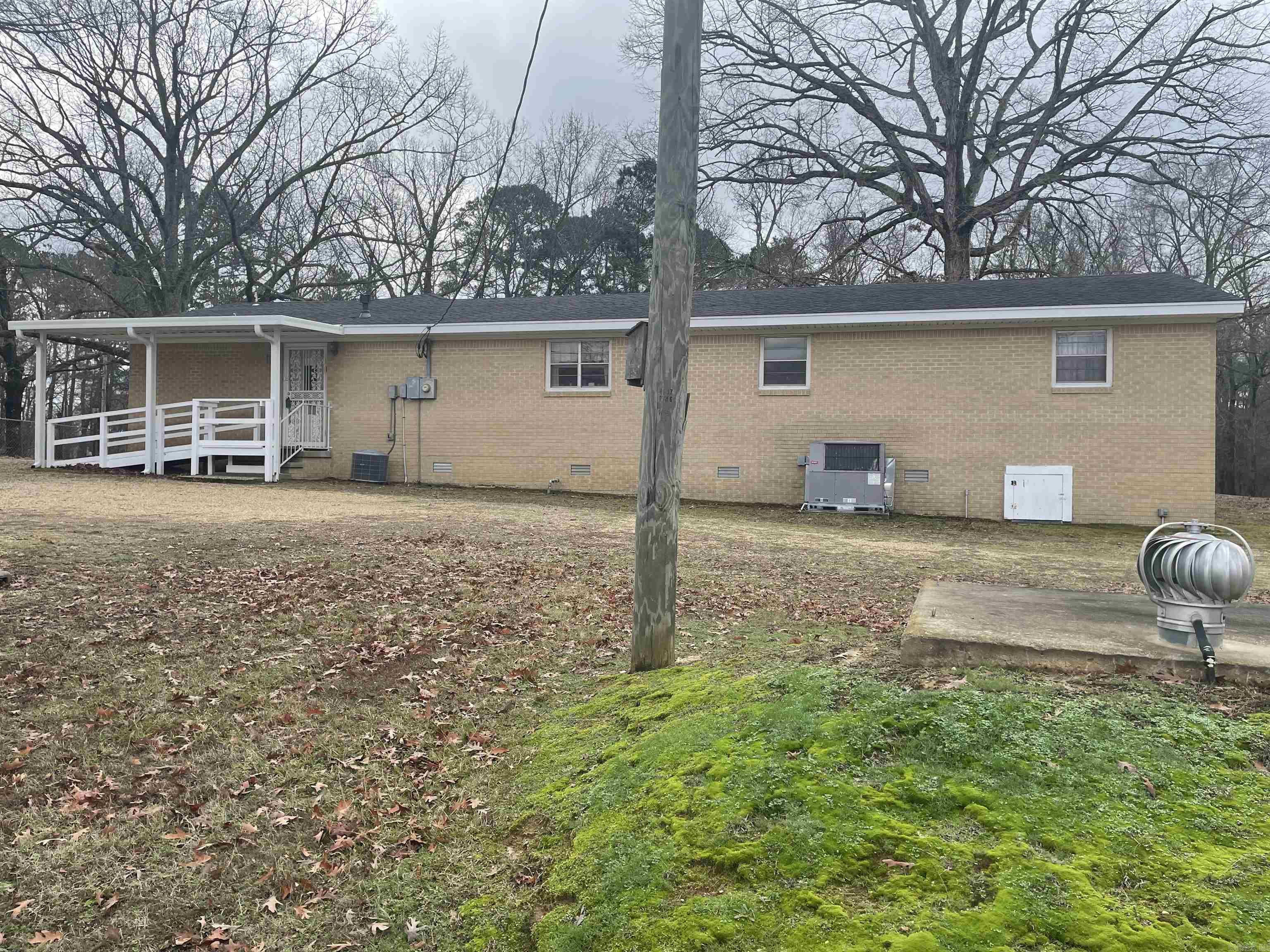 3810 Vinson Rd Property Photo 2