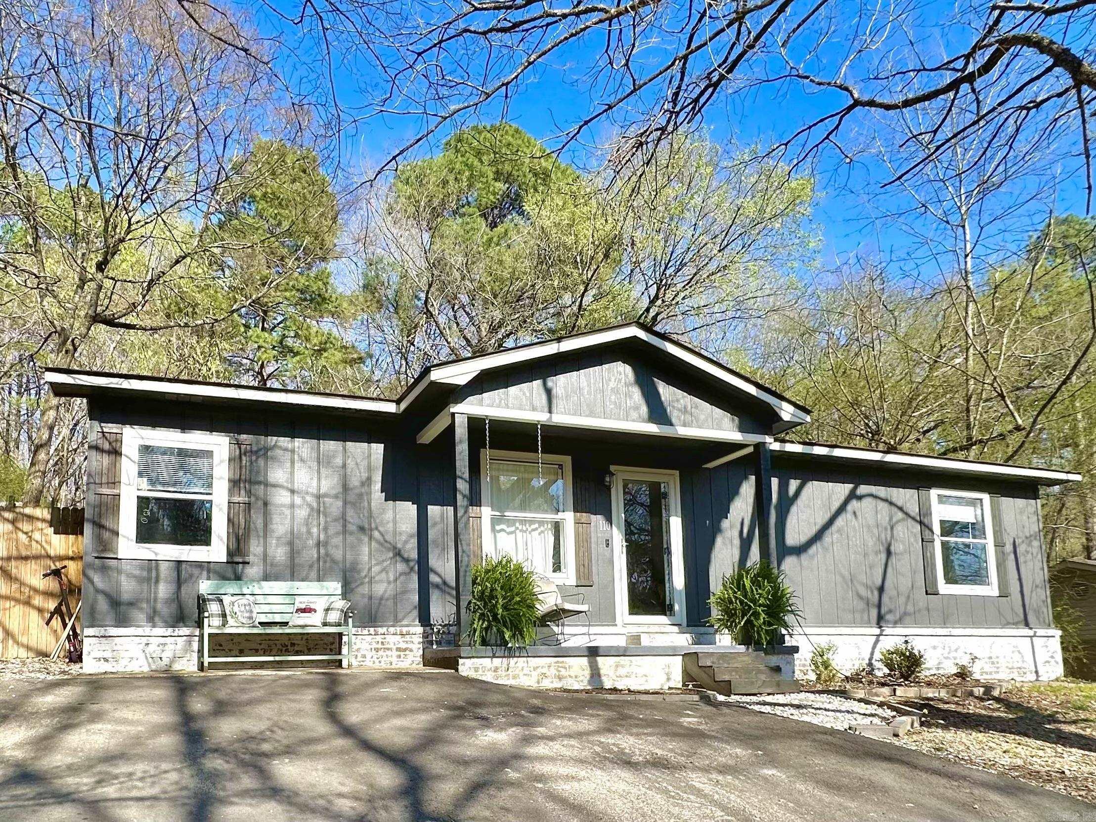 110 Dollie Circle Property Photo 1