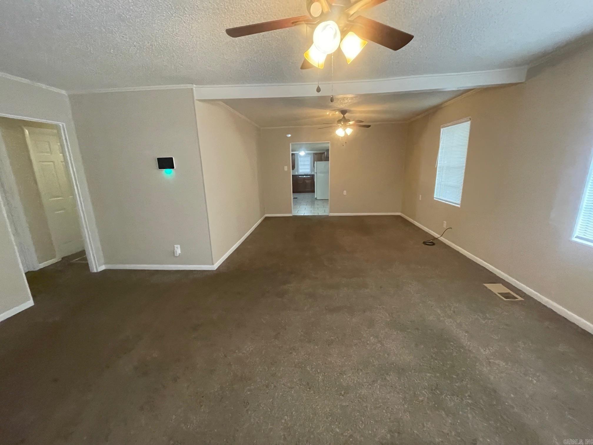 1104 Parkway Drive Property Photo 5