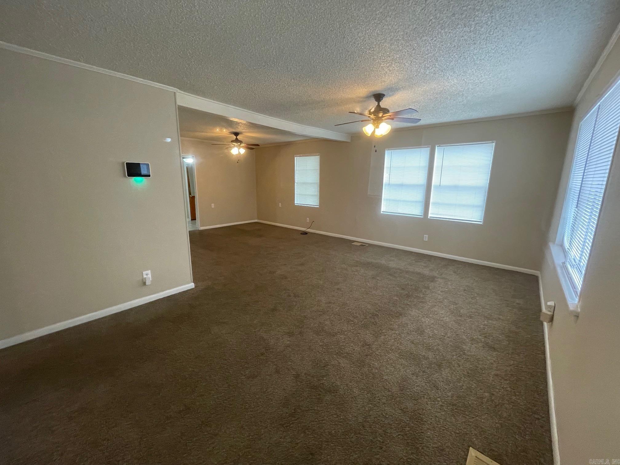 1104 Parkway Drive Property Photo 6