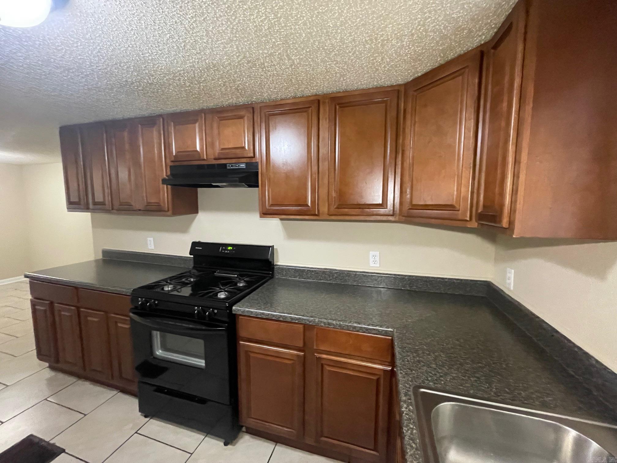 1104 Parkway Drive Property Photo 15