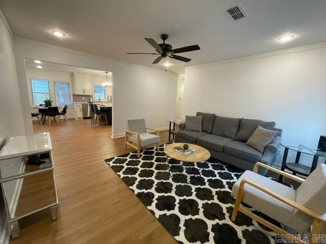 2323 S Izard Street Property Photo 18