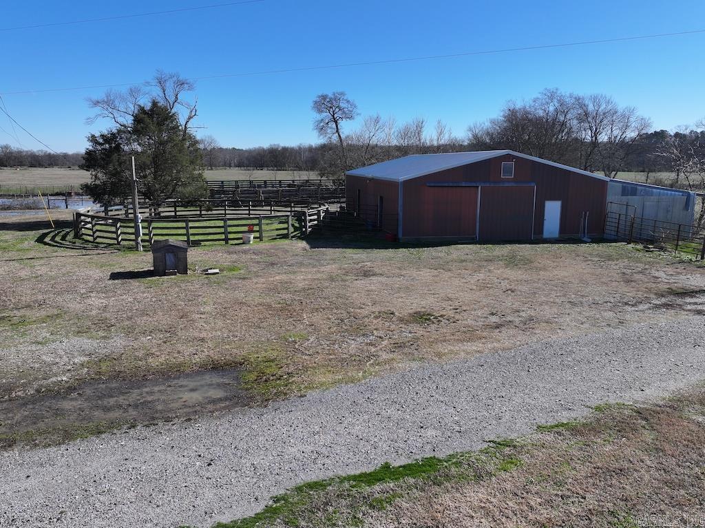360 Hwy 27 N Property Photo 11