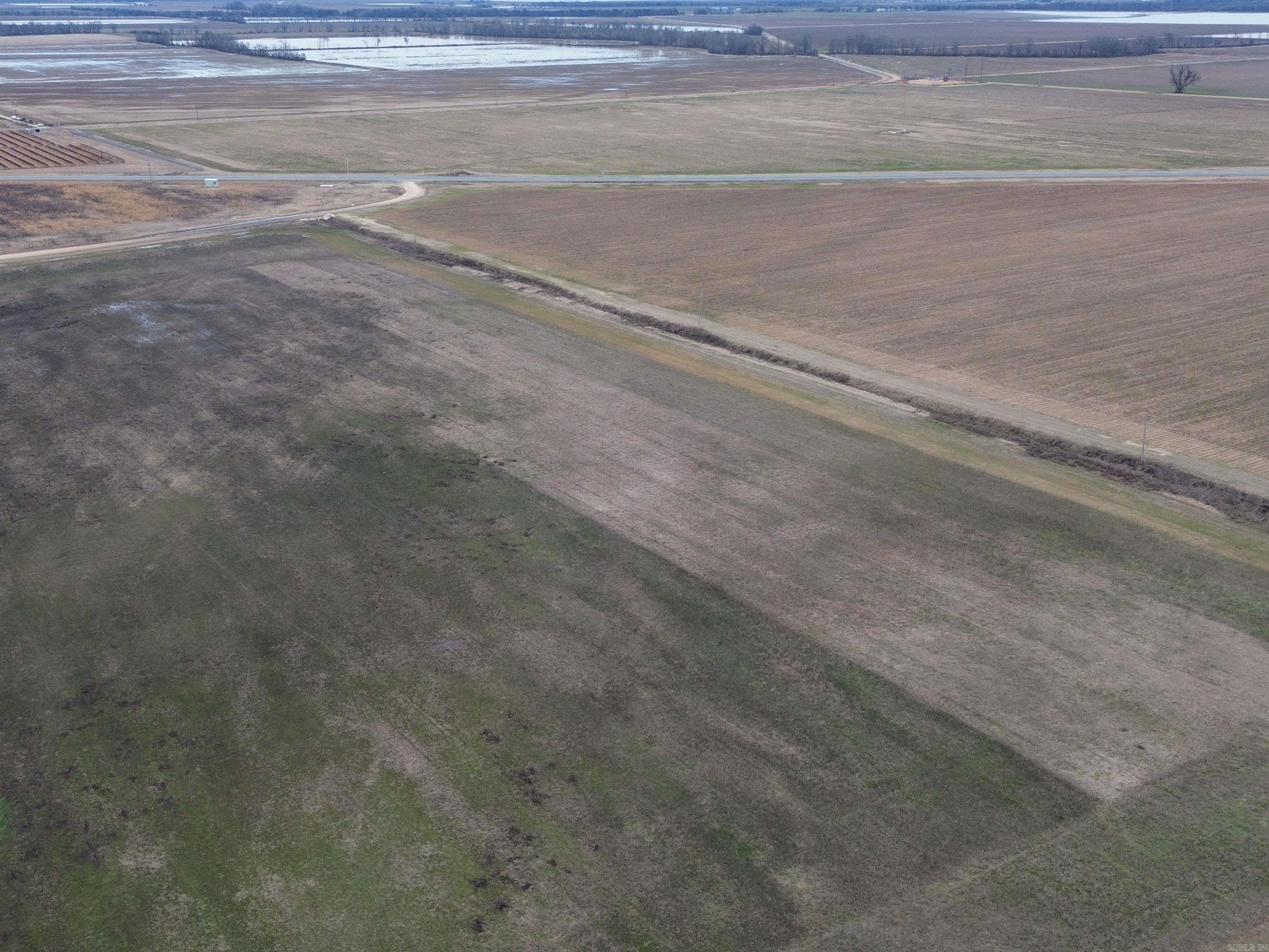 6000 Hwy 425 Property Photo 17