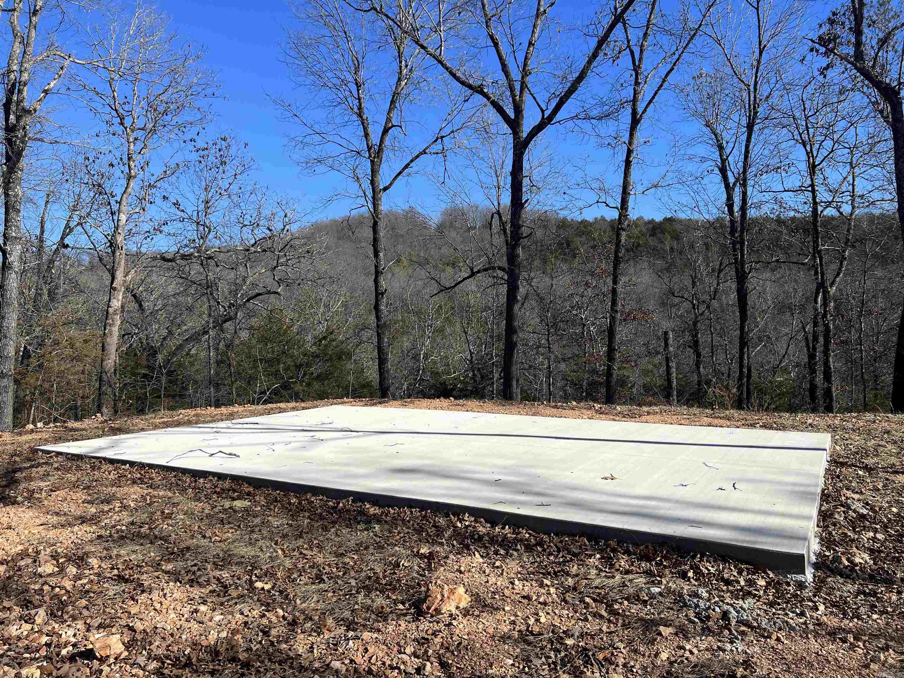 2216 Meadow Creek Drive Property Photo 3