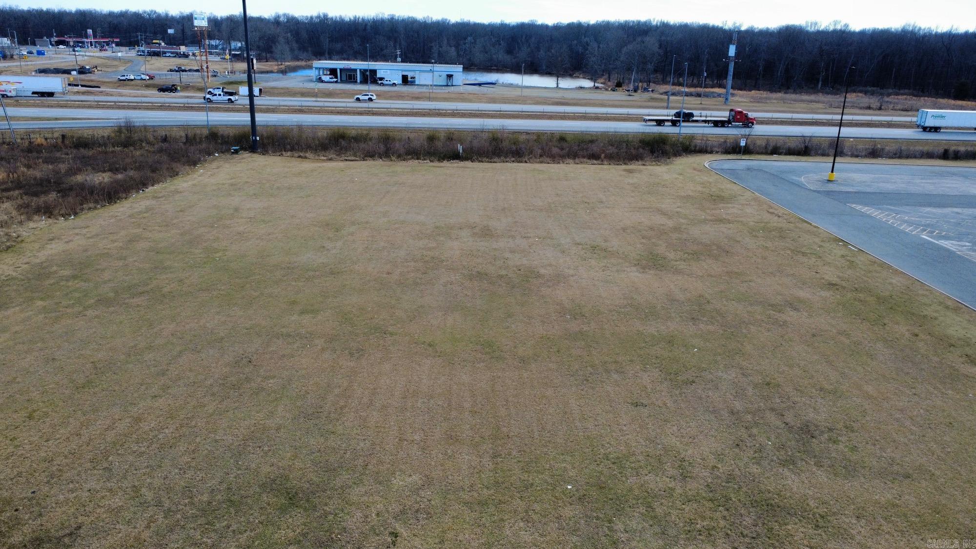 Brownsville Loop Rd Property Photo 5