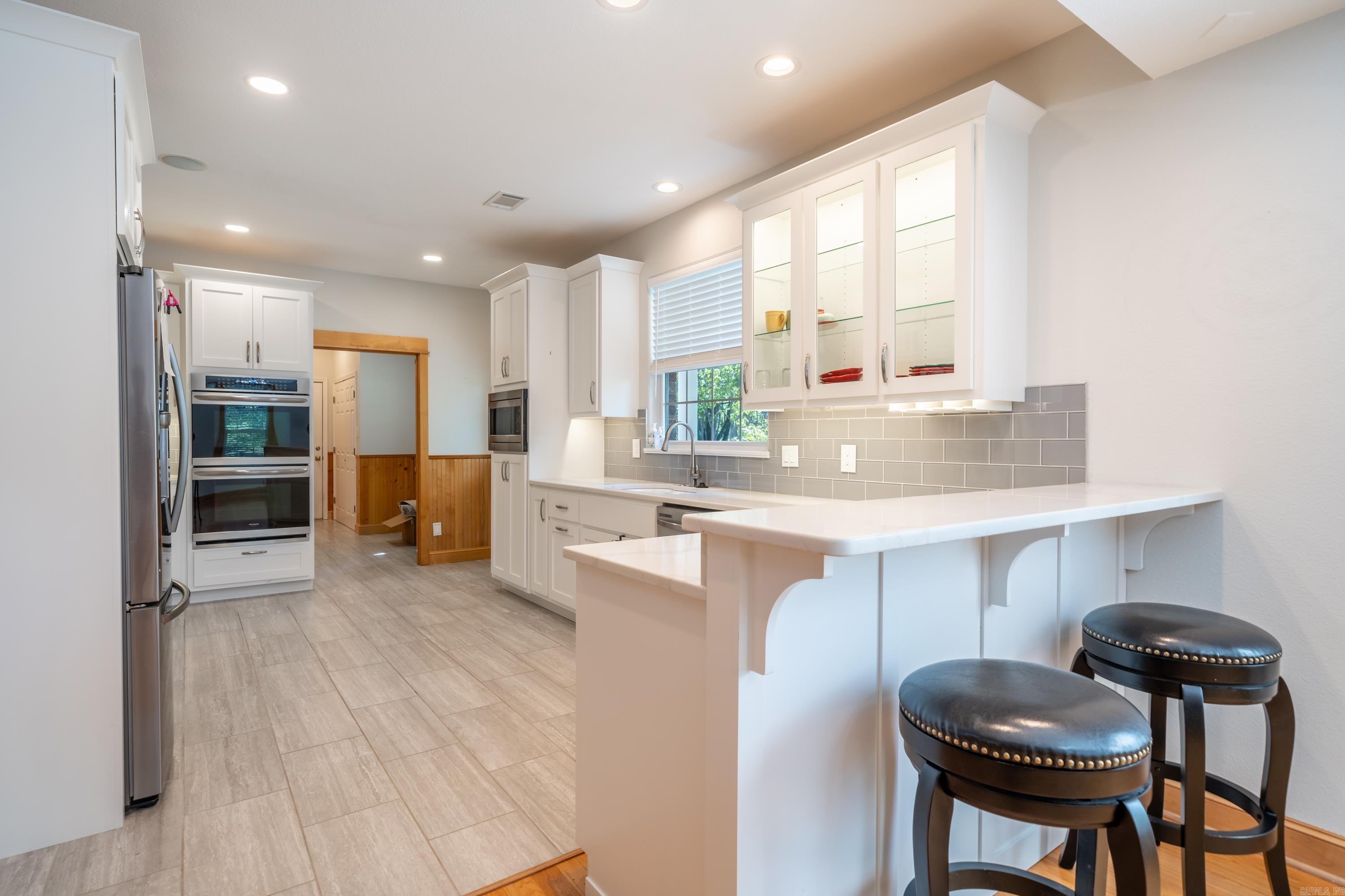 495 Amity Road Property Photo 12