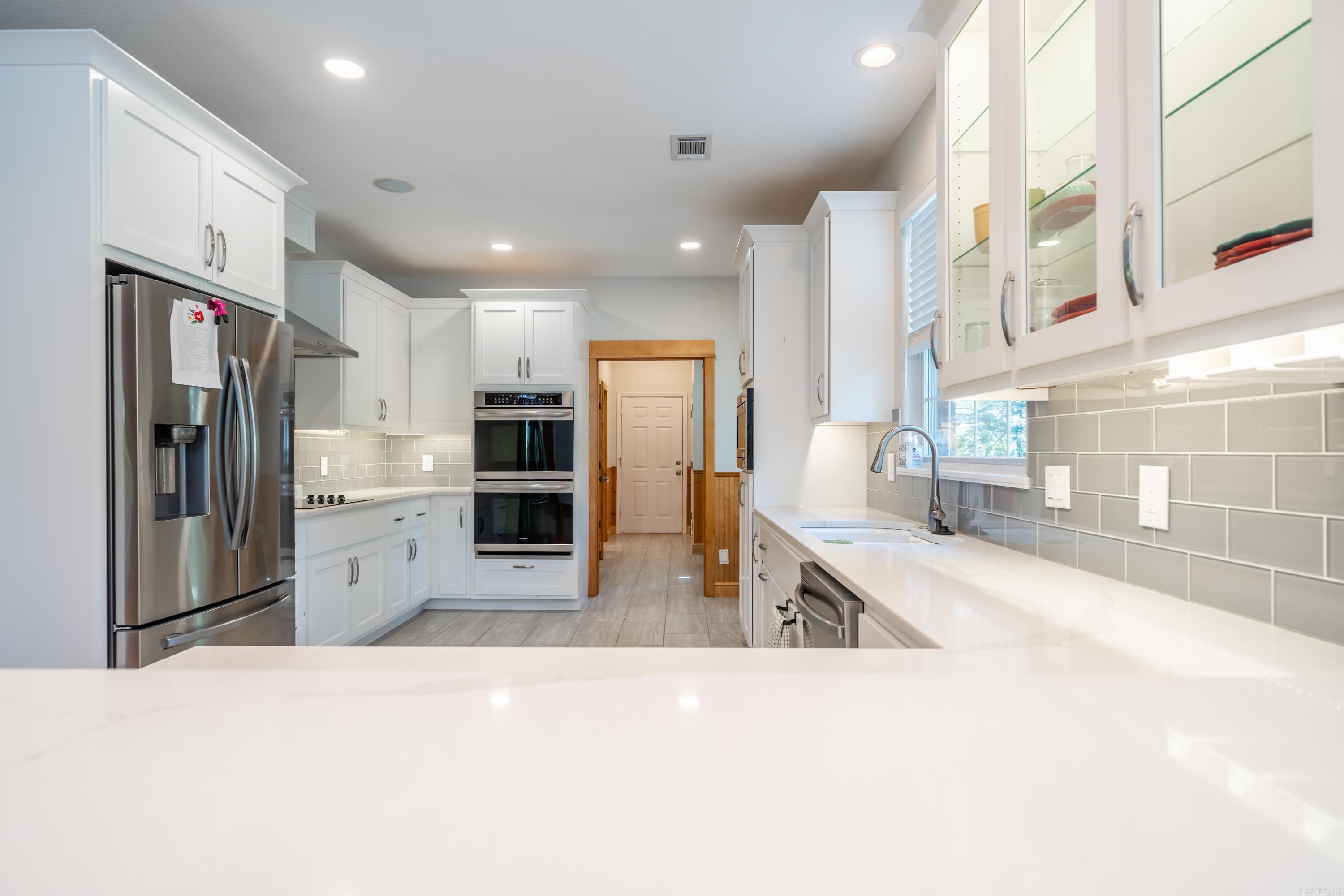495 Amity Road Property Photo 13