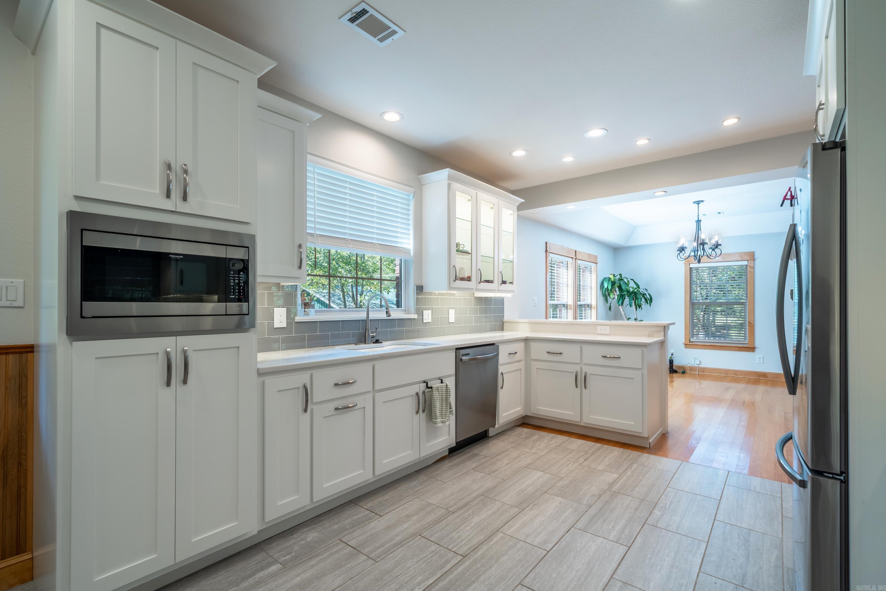 495 Amity Road Property Photo 15