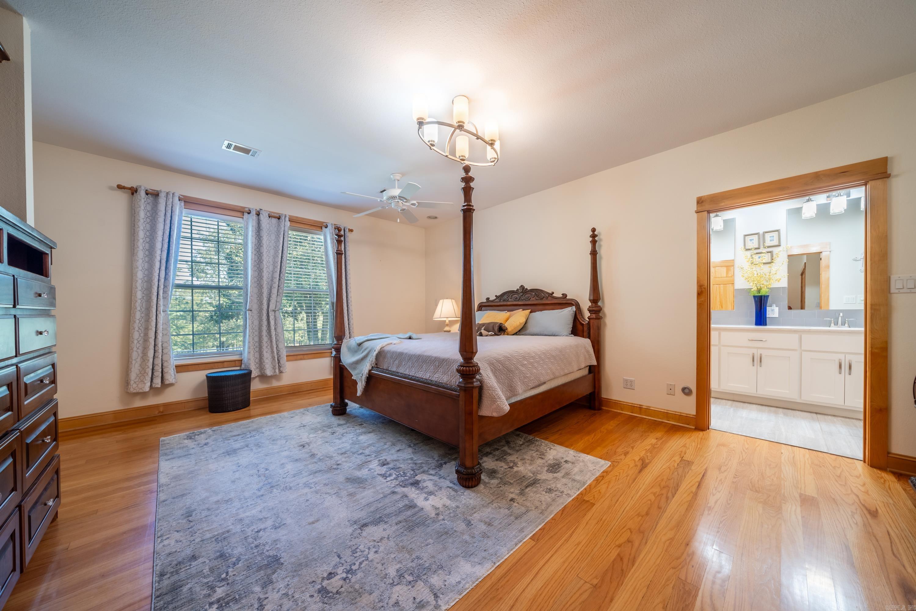 495 Amity Road Property Photo 18