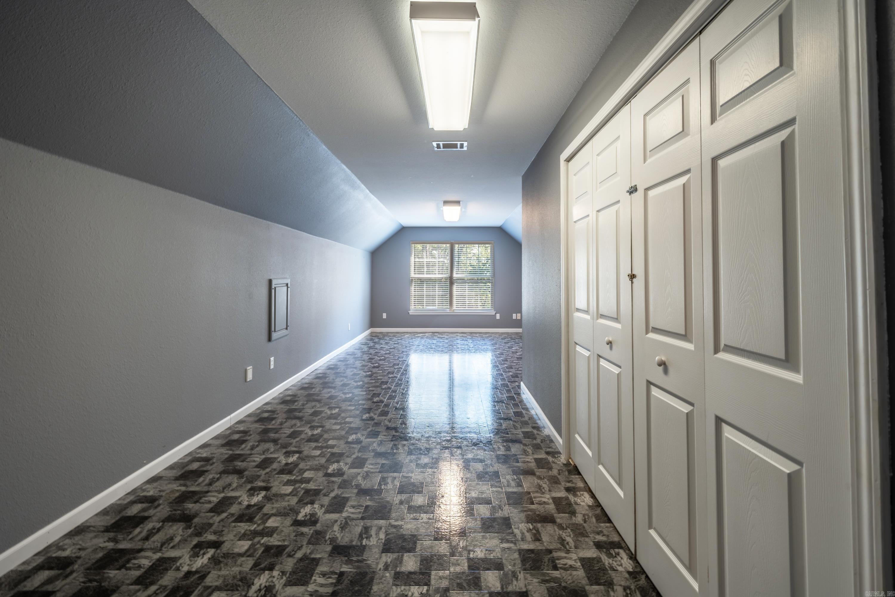 495 Amity Road Property Photo 25