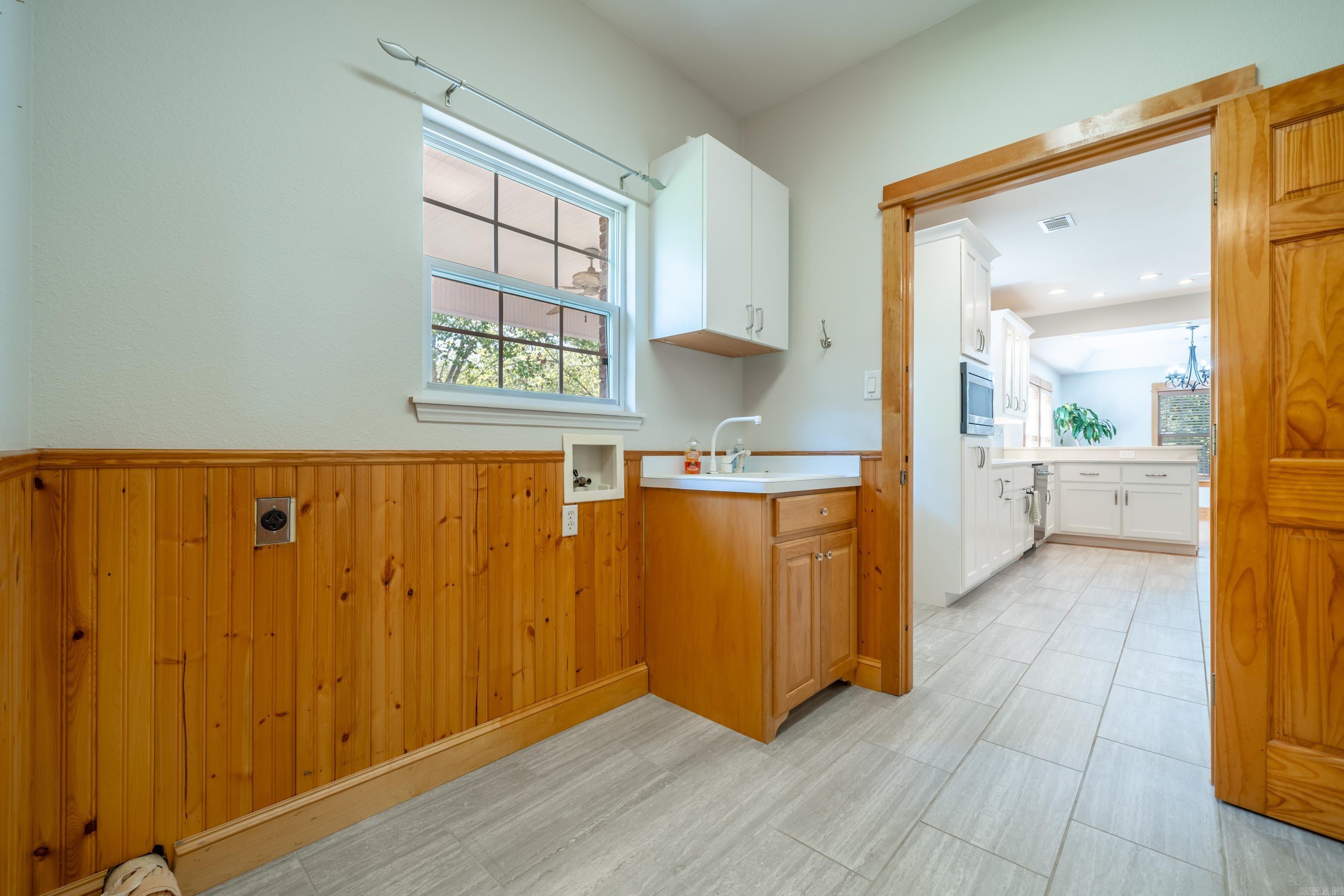 495 Amity Road Property Photo 28