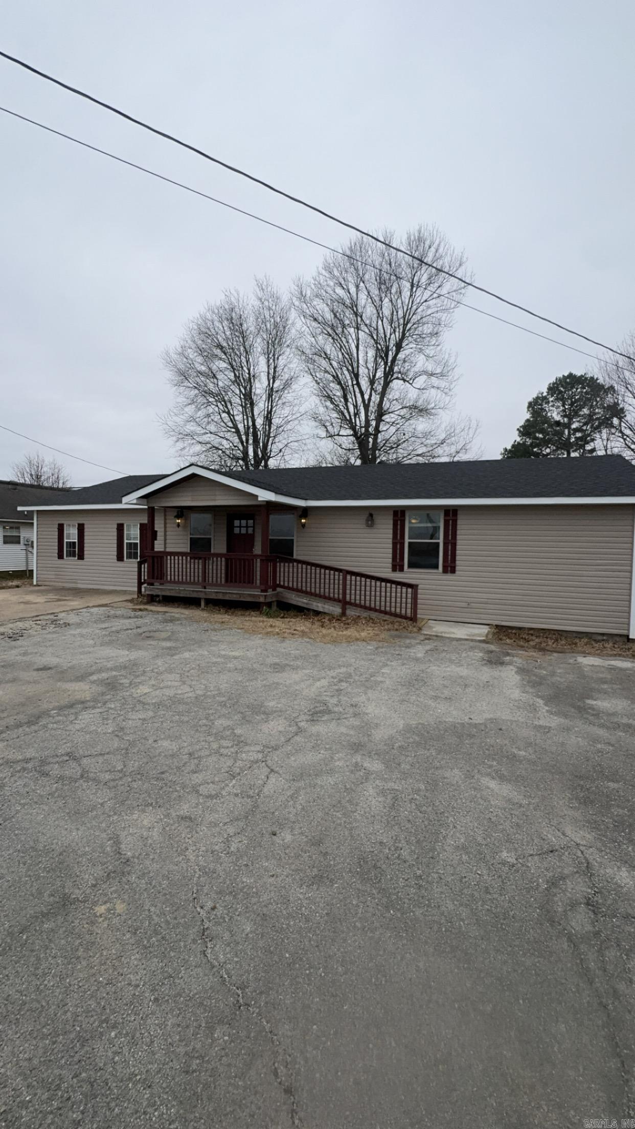 306 Reynolds Road Property Photo 1