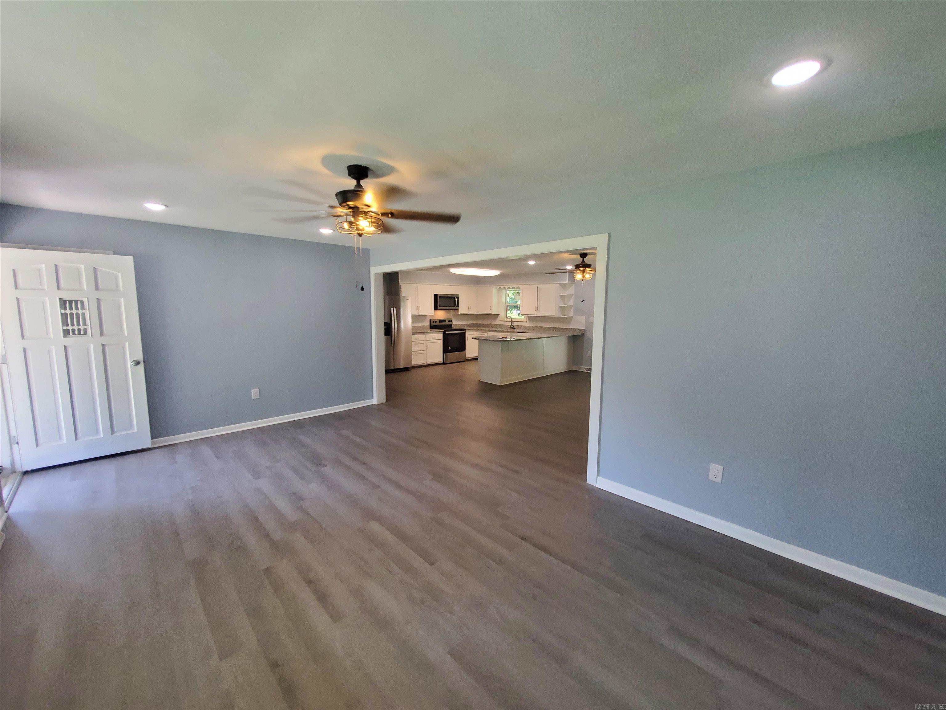 1017 Homecrest Drive Property Photo 10
