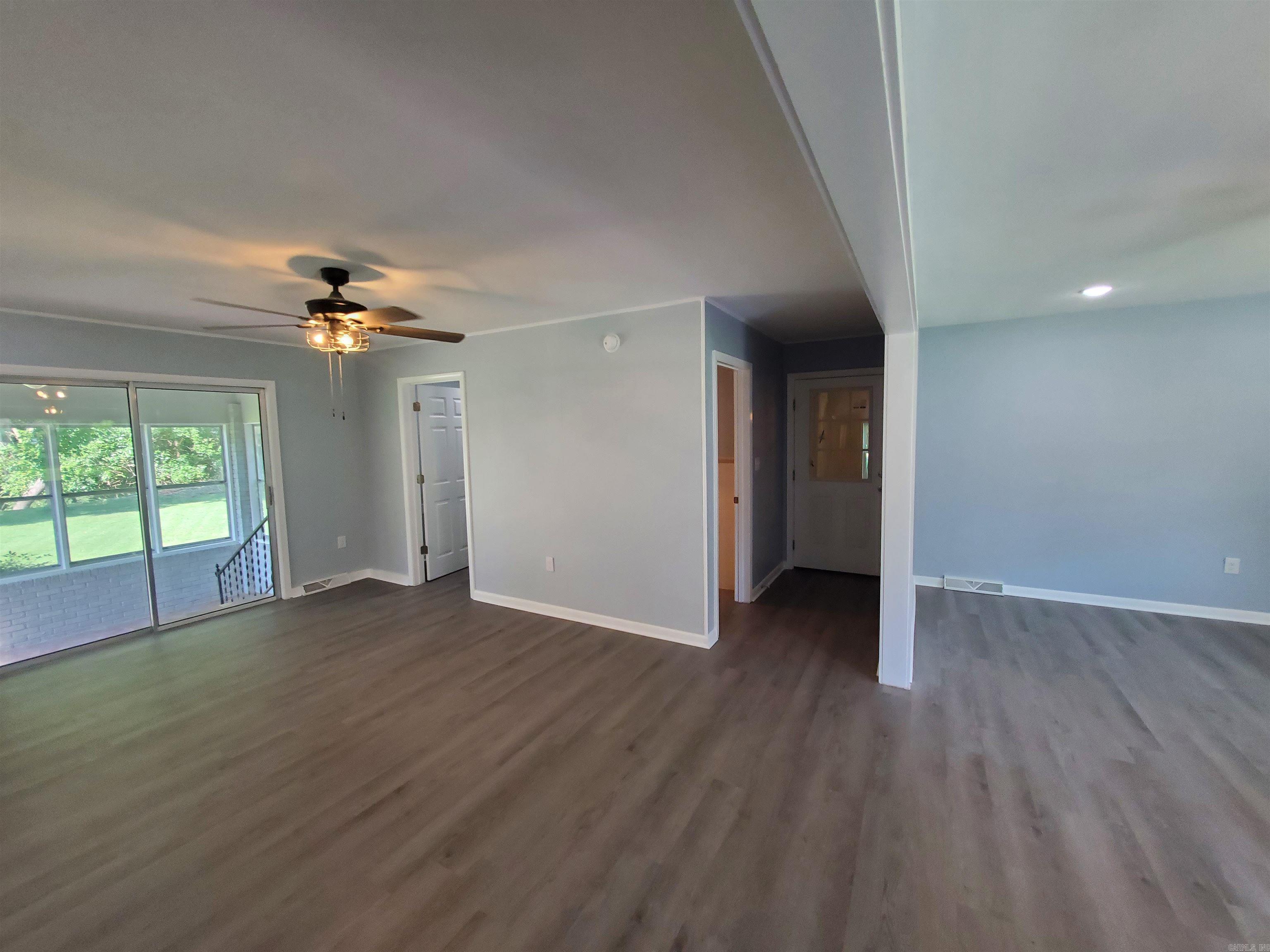 1017 Homecrest Drive Property Photo 11