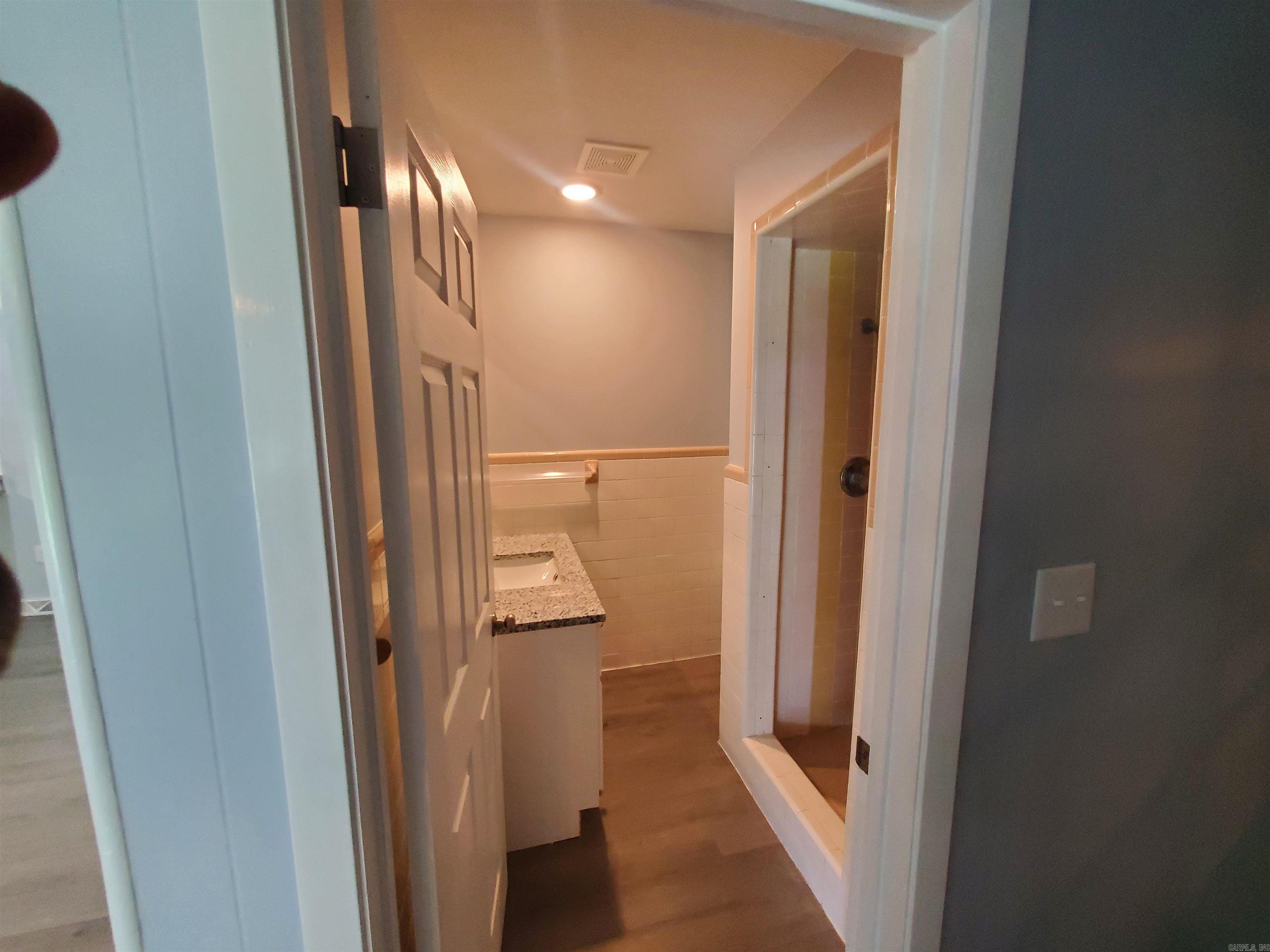 1017 Homecrest Drive Property Photo 12