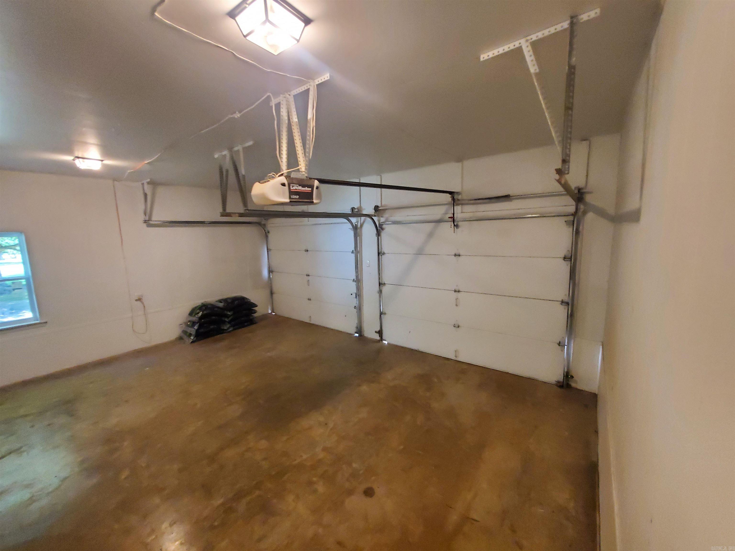1017 Homecrest Drive Property Photo 15