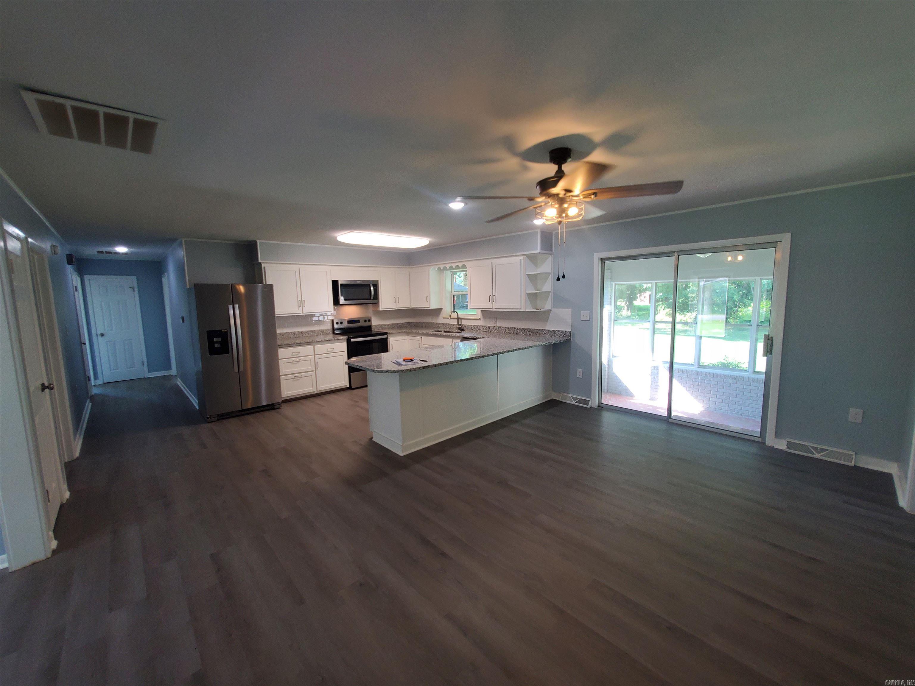 1017 Homecrest Drive Property Photo 18