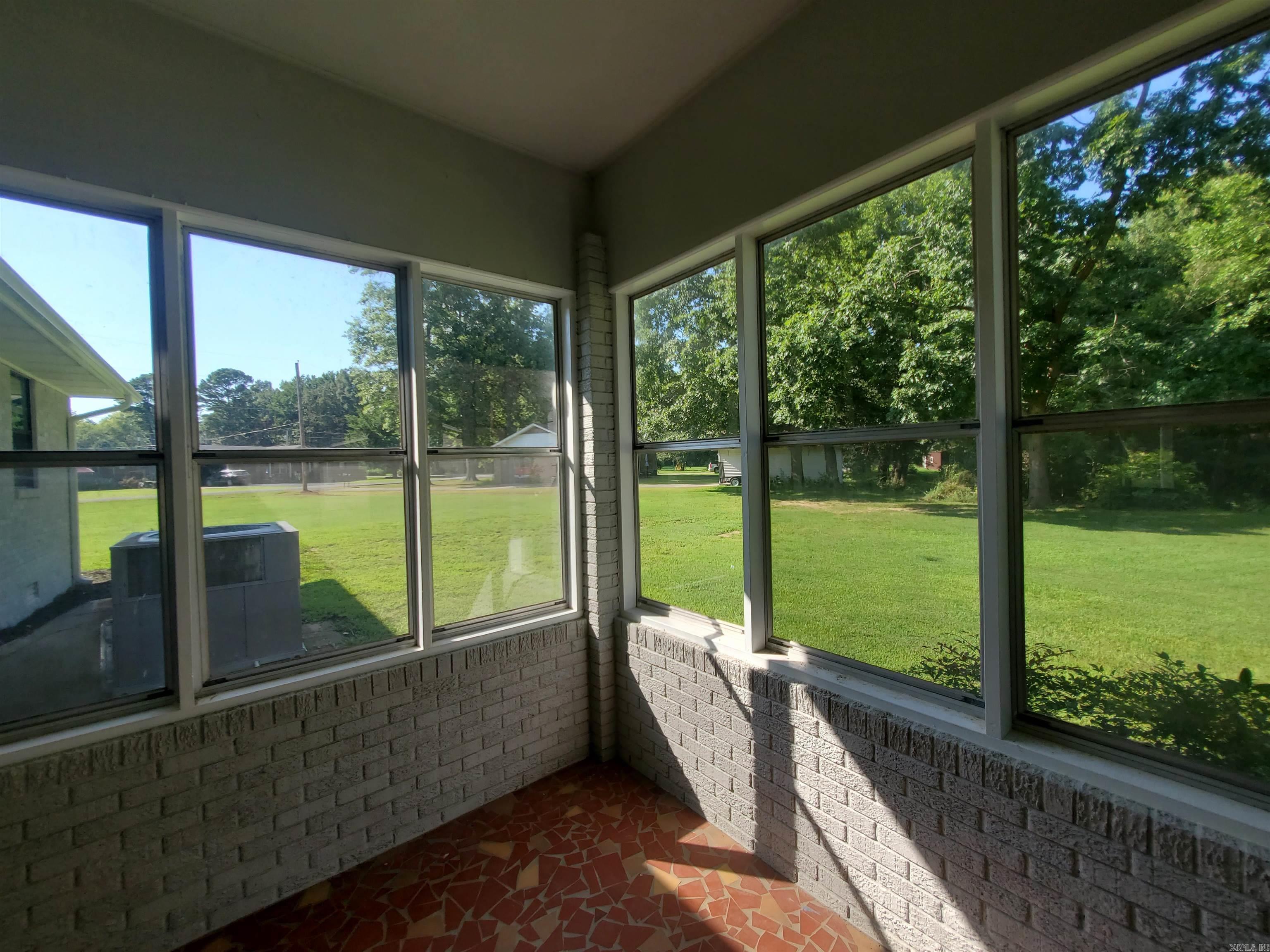 1017 Homecrest Drive Property Photo 25